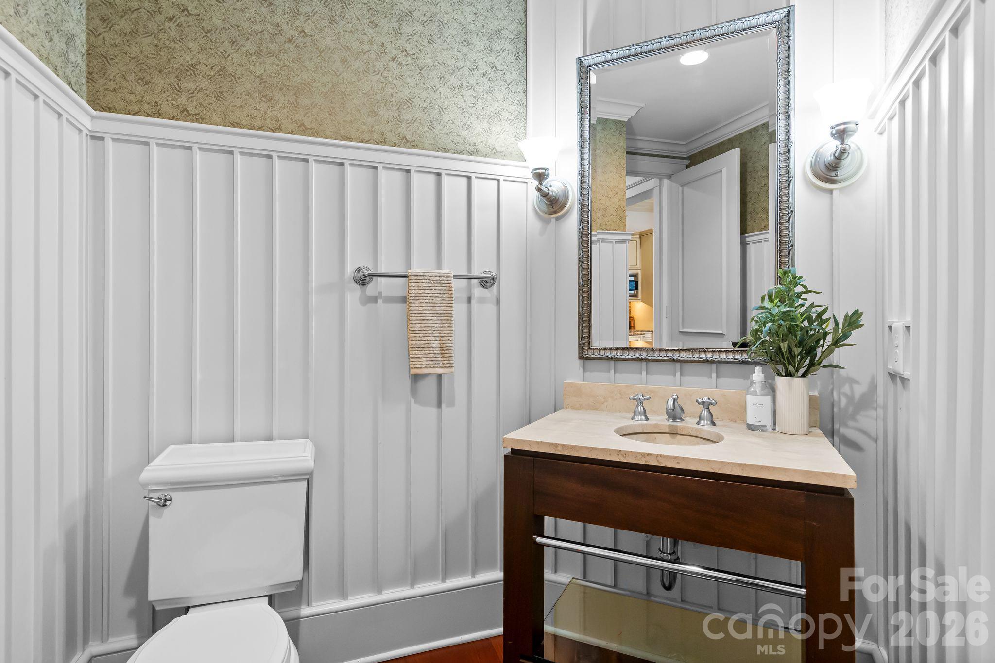 Single Family Residence at 14606 Jockeys Ridge Drive, Charlotte, photo 13 of 46