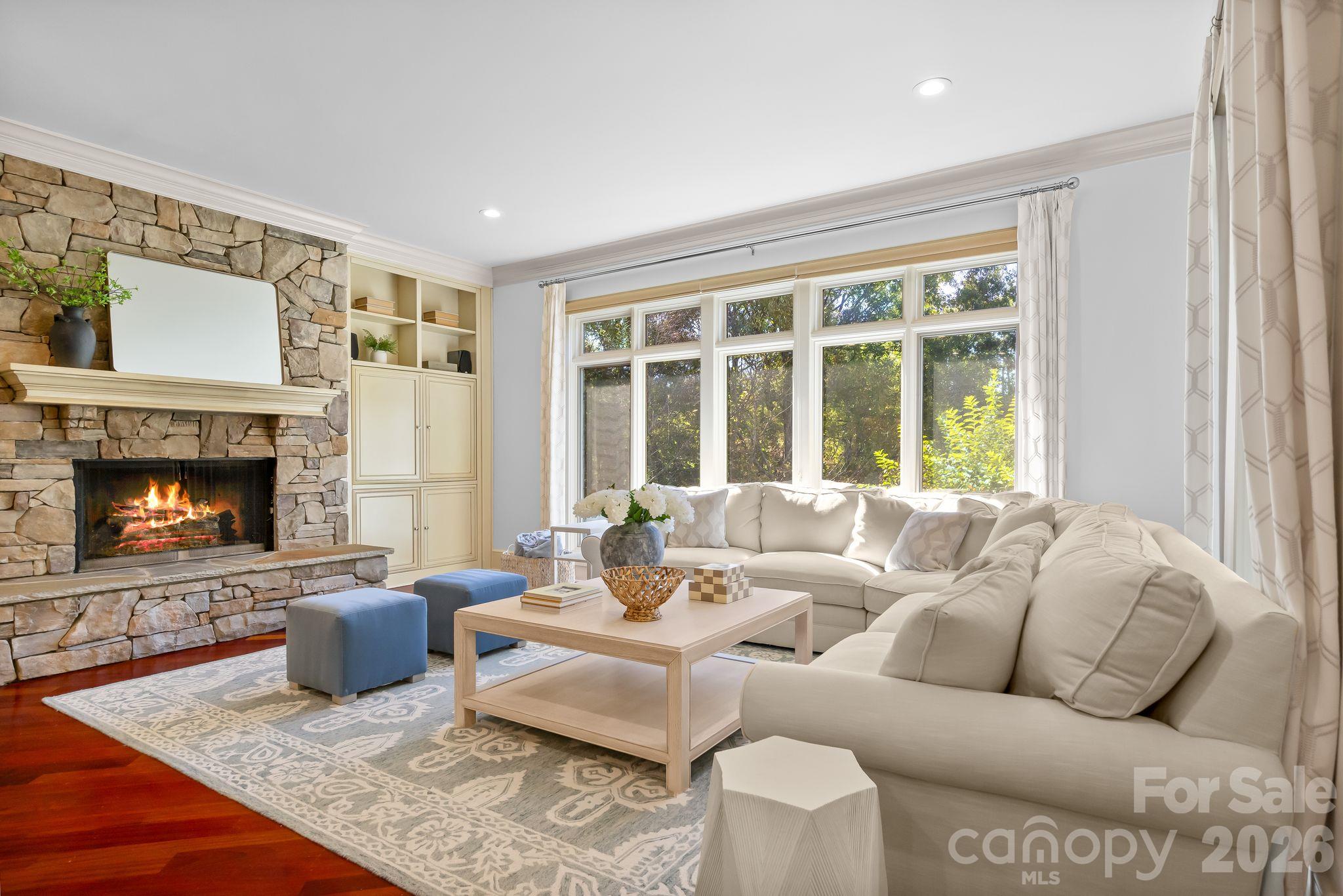 Single Family Residence at 14606 Jockeys Ridge Drive, Charlotte, photo 14 of 46