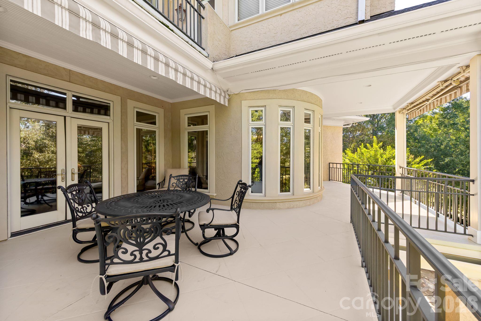 Single Family Residence at 14606 Jockeys Ridge Drive, Charlotte, photo 20 of 46