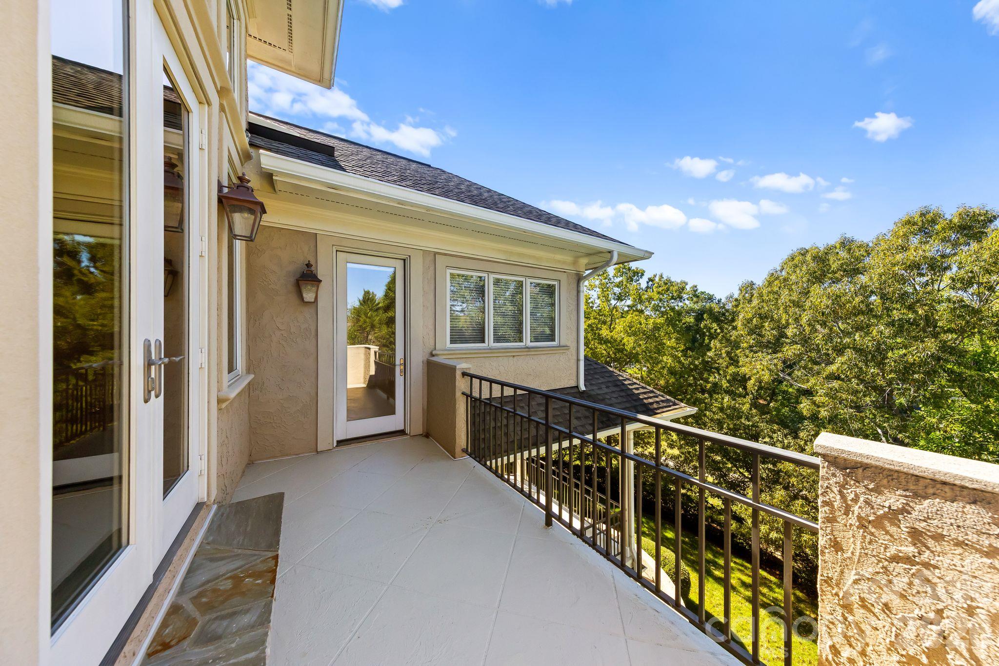 Single Family Residence at 14606 Jockeys Ridge Drive, Charlotte, photo 32 of 46