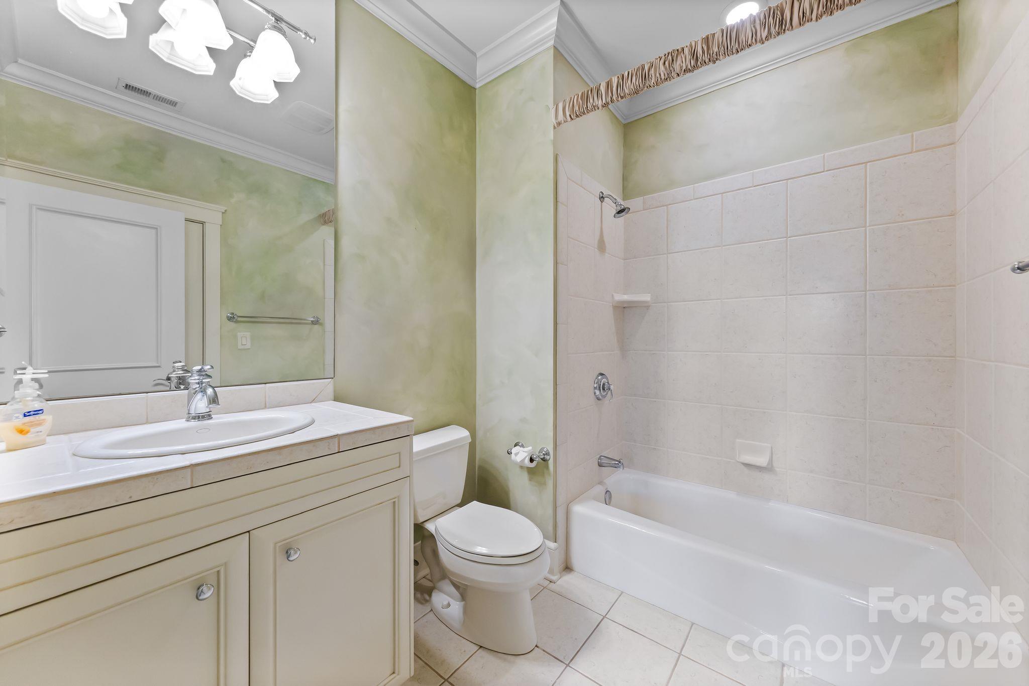 Single Family Residence at 14606 Jockeys Ridge Drive, Charlotte, photo 34 of 46