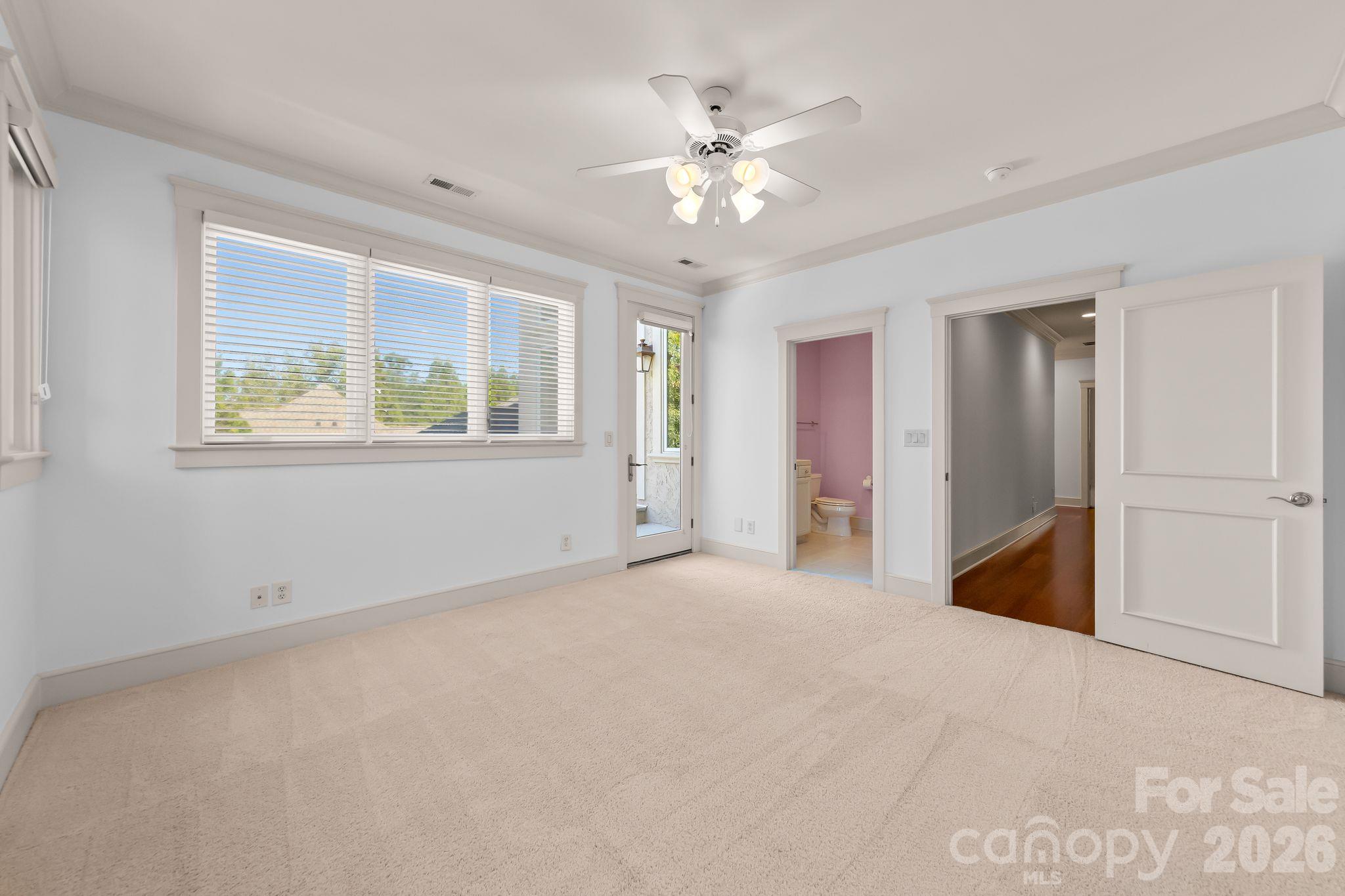 Single Family Residence at 14606 Jockeys Ridge Drive, Charlotte, photo 37 of 46