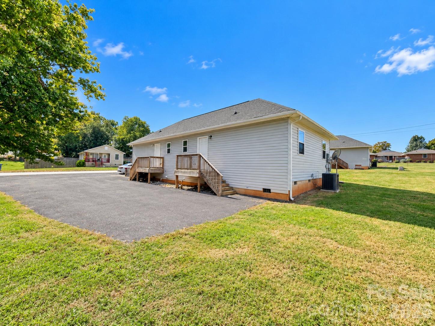 1214 Rear - 1212, 1214, 1216, 1218 Alexander Street, Statesville