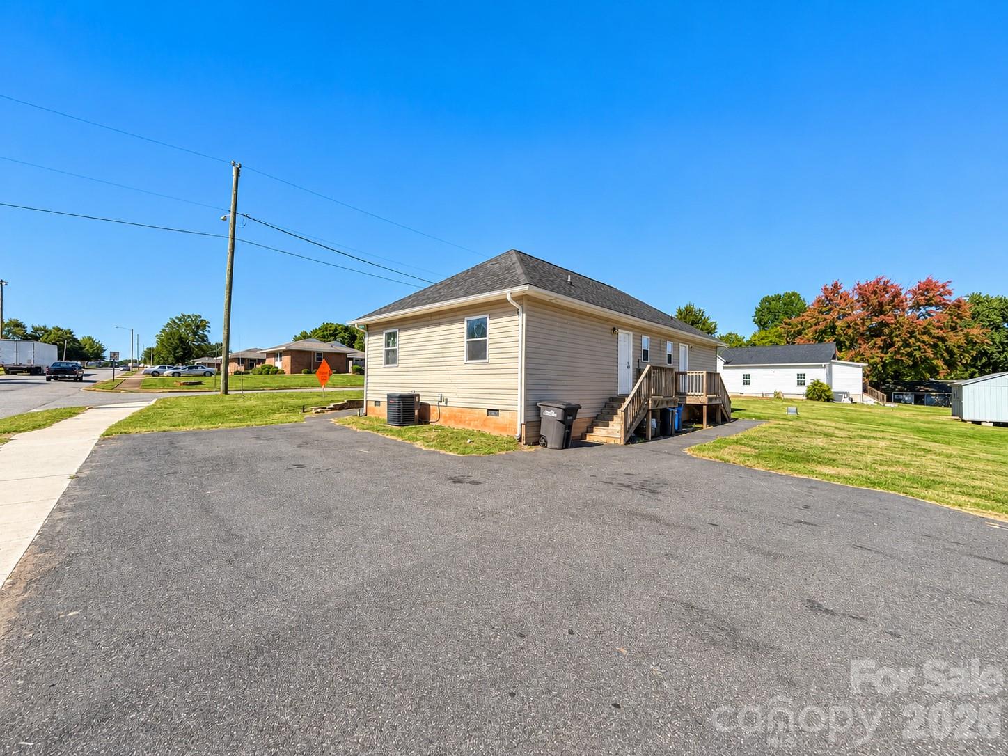 1218 Rear - 1212, 1214, 1216, 1218 Alexander Street, Statesville