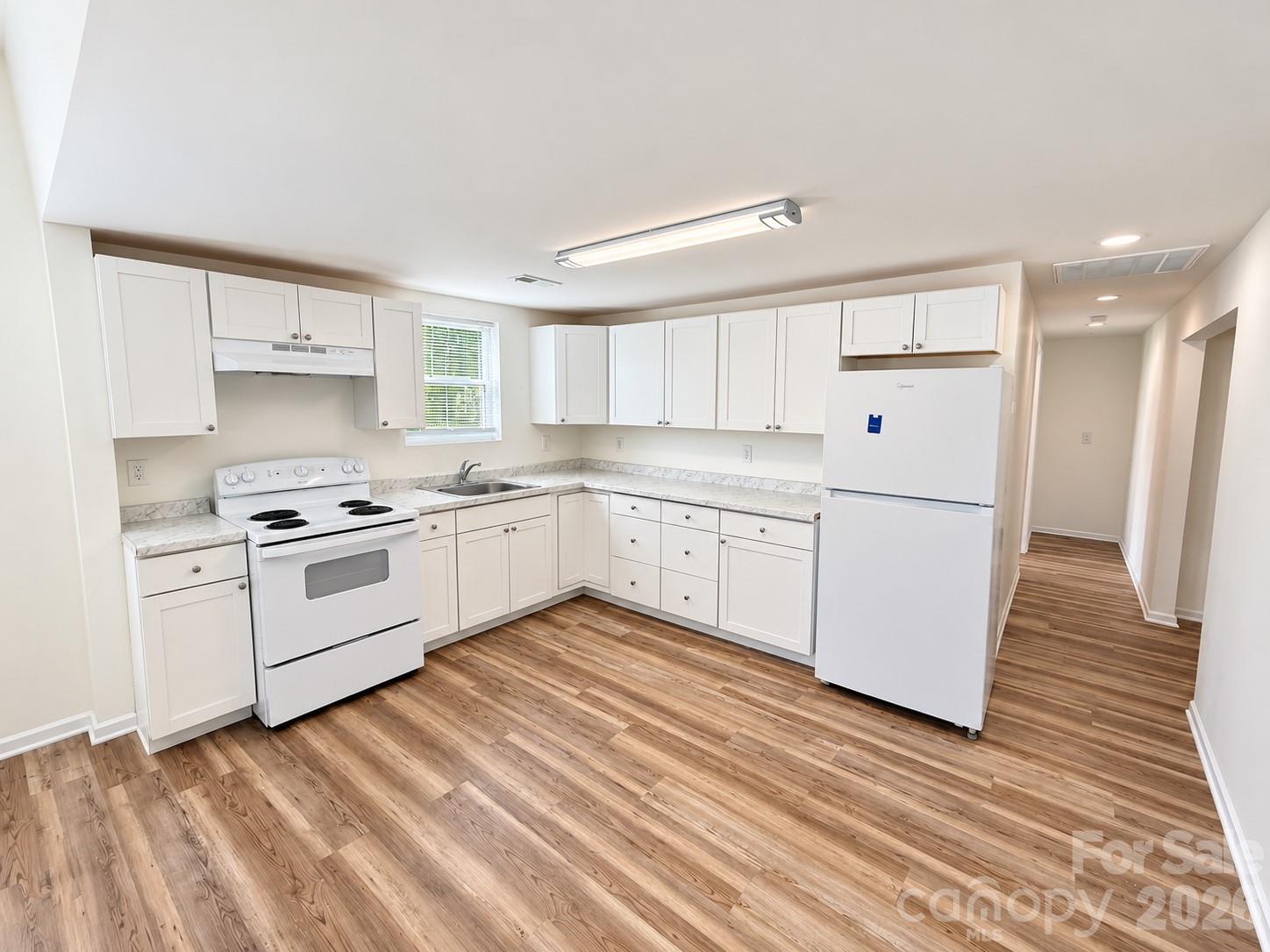 Unit A Kitchen - 335 Unit A & Unit B N Oakland Avenue, Statesville