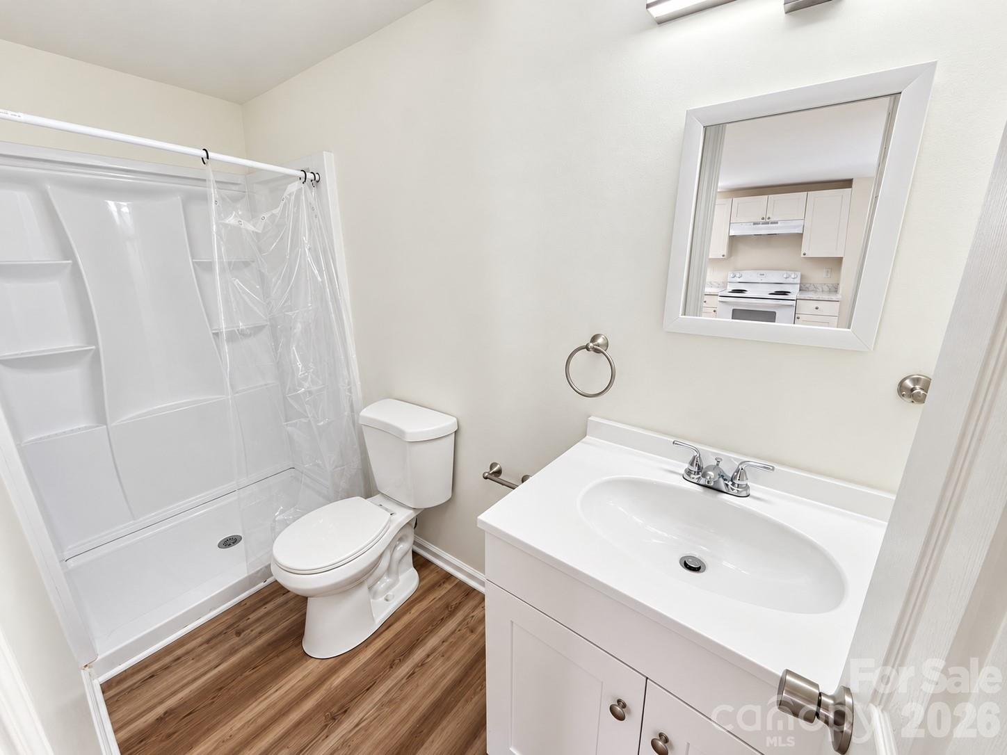 Unit A Bathroom - 335 Unit A & Unit B N Oakland Avenue, Statesville