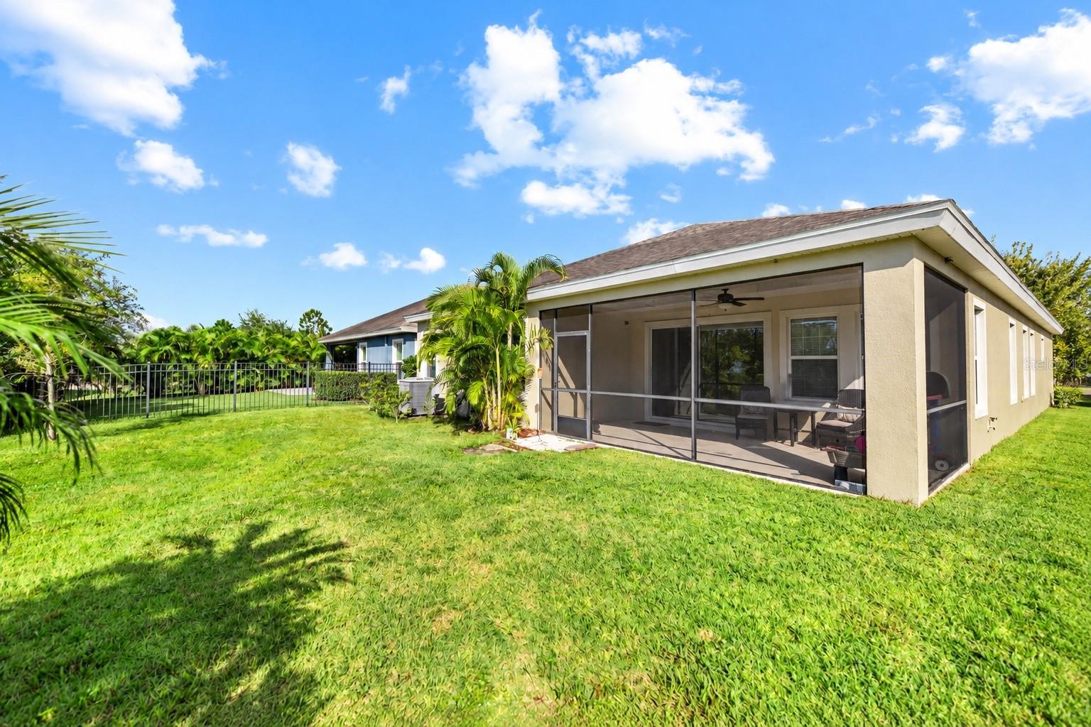 Single Family Residence at 6005 SHADOWLAKE DR, APOLLO BEACH, photo 32 of 39