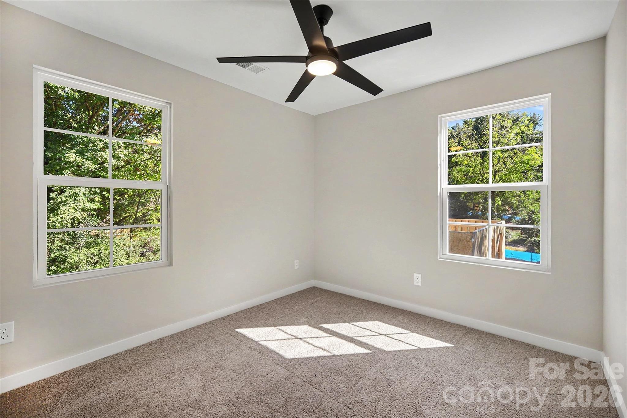 Single Family Residence at 112 E Hilltop Drive, Gastonia, photo 28 of 39