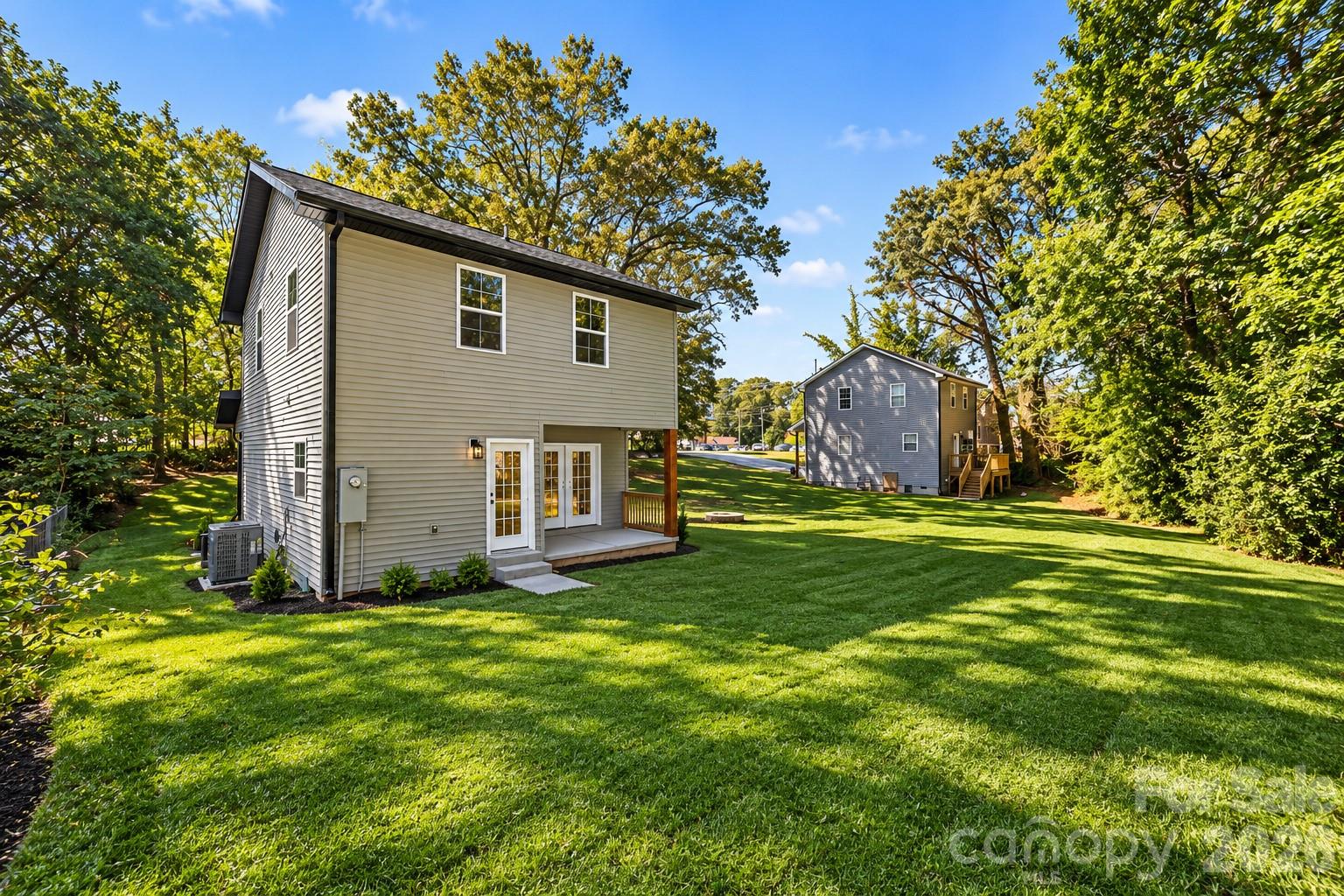 Single Family Residence at 112 E Hilltop Drive, Gastonia, photo 38 of 39
