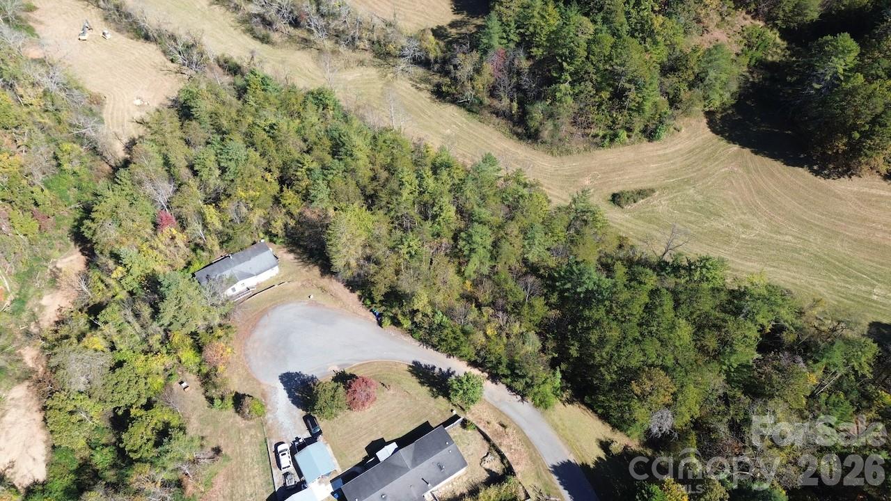 Single Family Residence at 31 White Cedar Drive, Weaverville, photo 9 of 45