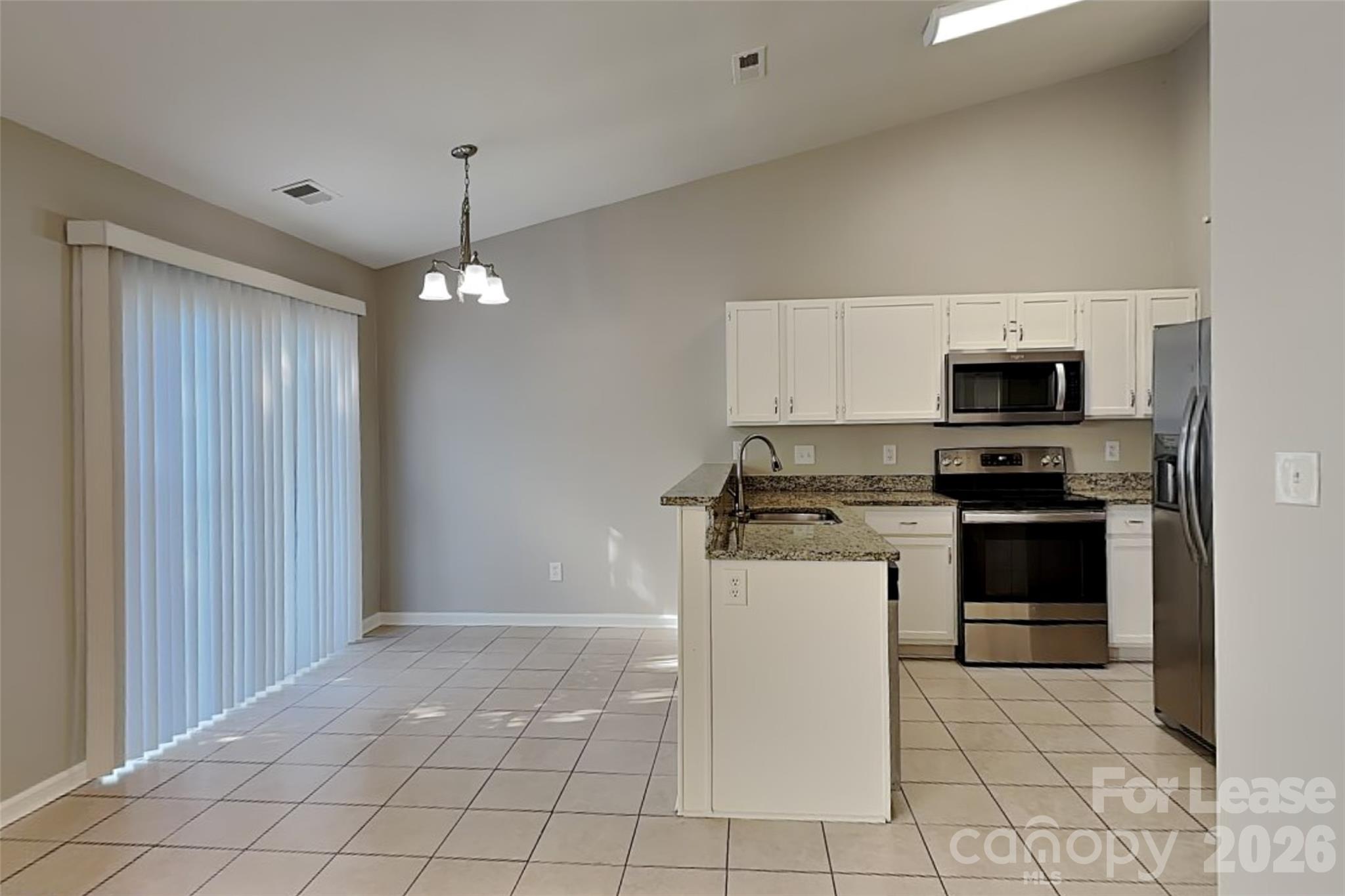 Single Family Residence at 5204 Tealstone Court, Concord, photo 3 of 16