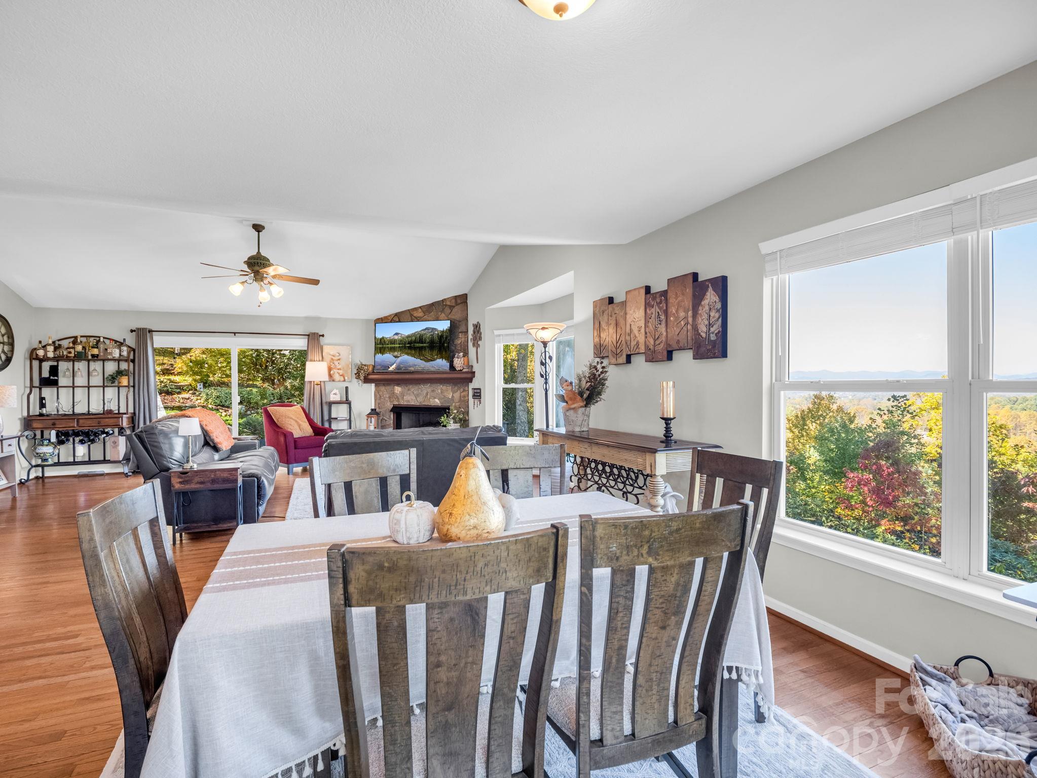Spacious living area. - 178 Hilltop View Drive, Fletcher