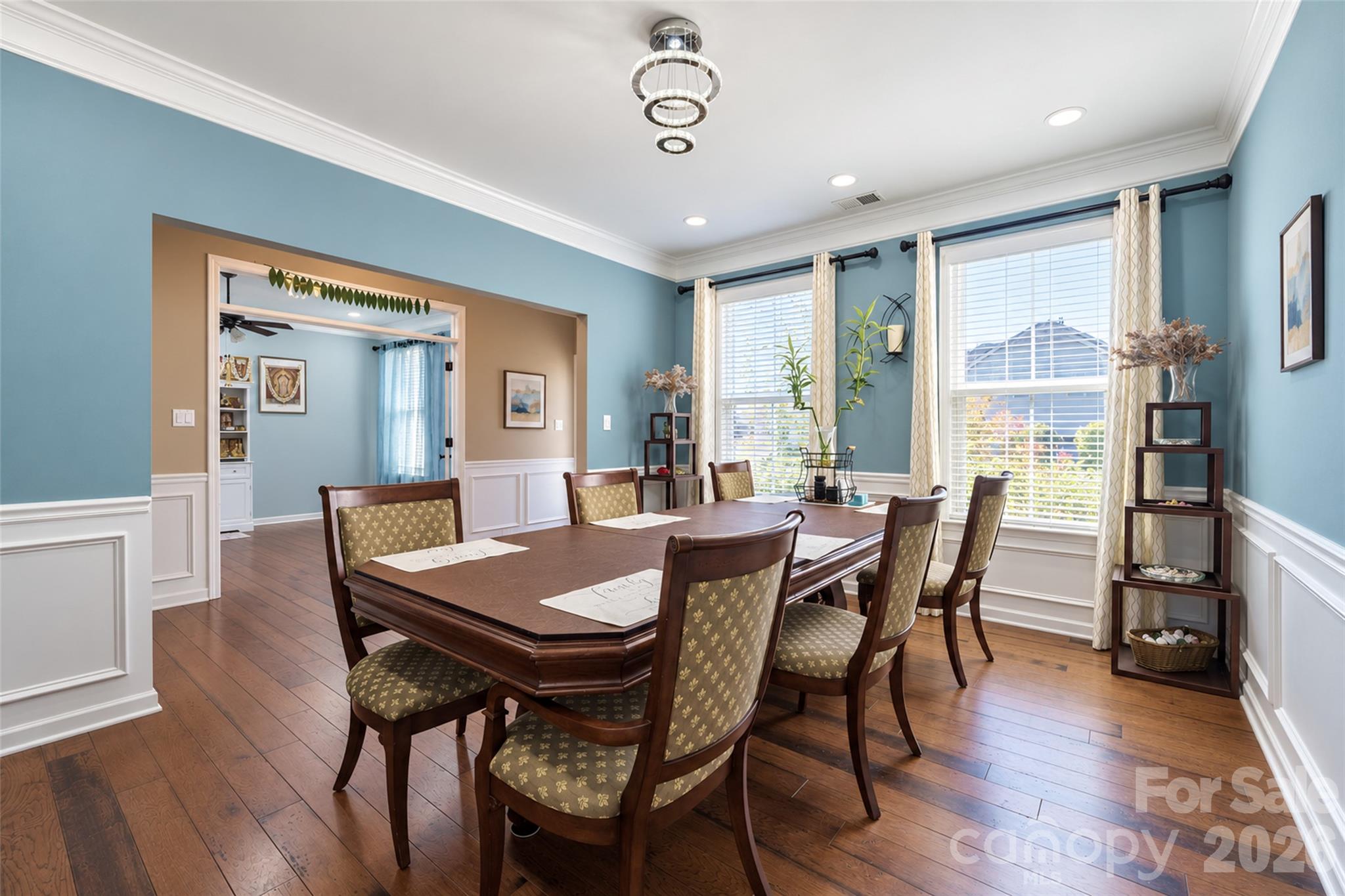 Single Family Residence at 7199 Old Valley Way, Harrisburg, photo 15 of 45
