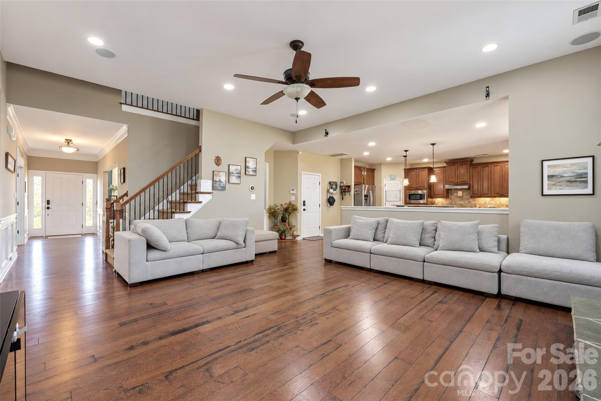 Single Family Residence at 7199 Old Valley Way, Harrisburg, photo 21 of 45