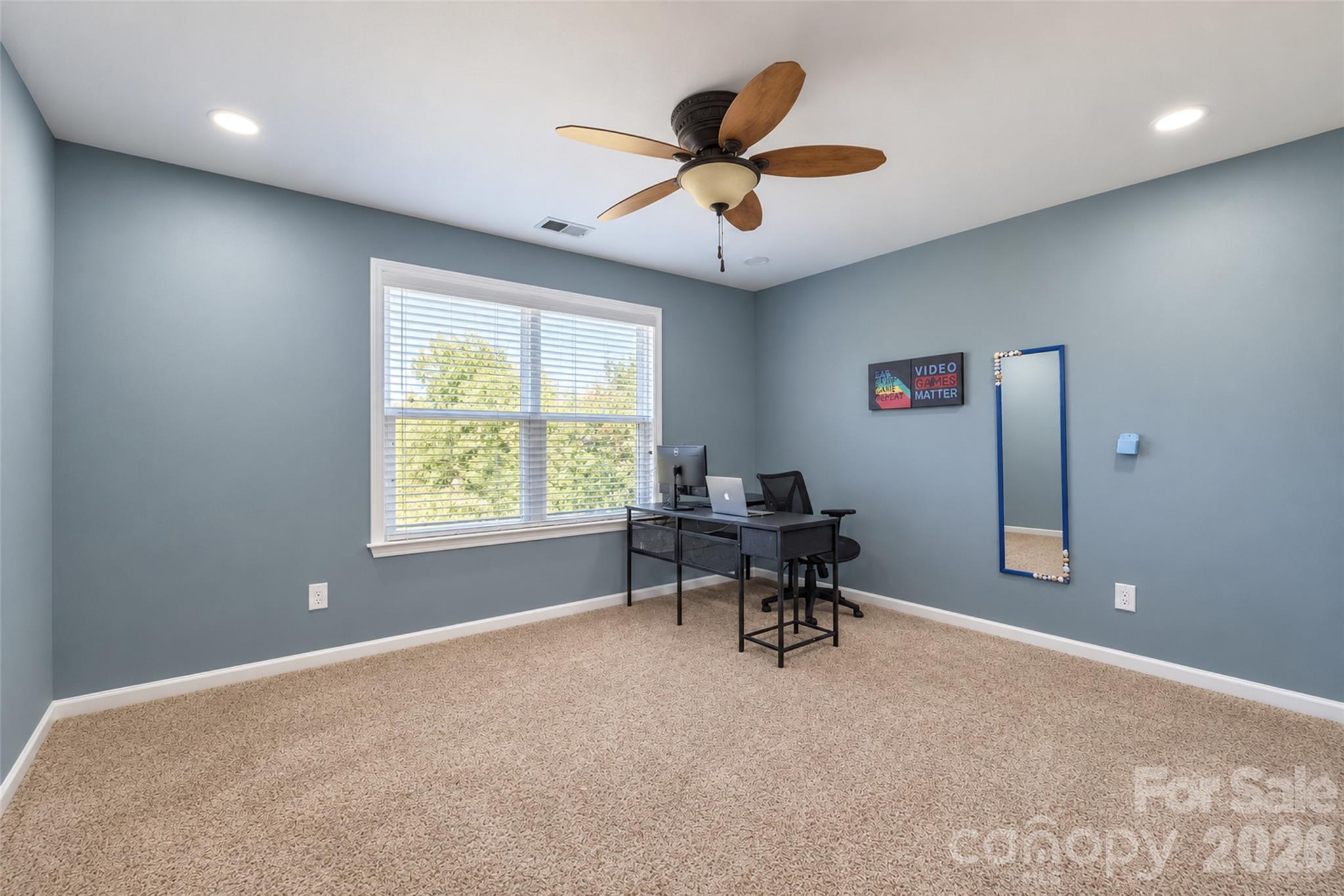 Single Family Residence at 7199 Old Valley Way, Harrisburg, photo 26 of 45