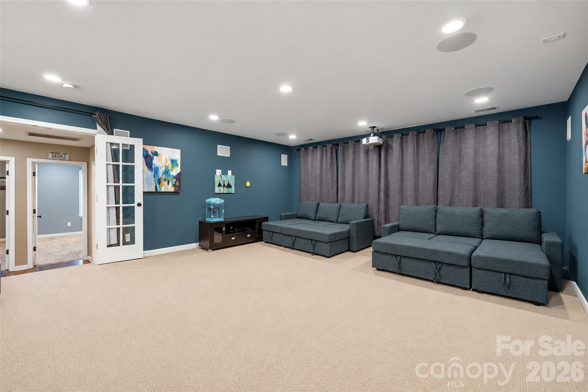 Single Family Residence at 7199 Old Valley Way, Harrisburg, photo 30 of 45