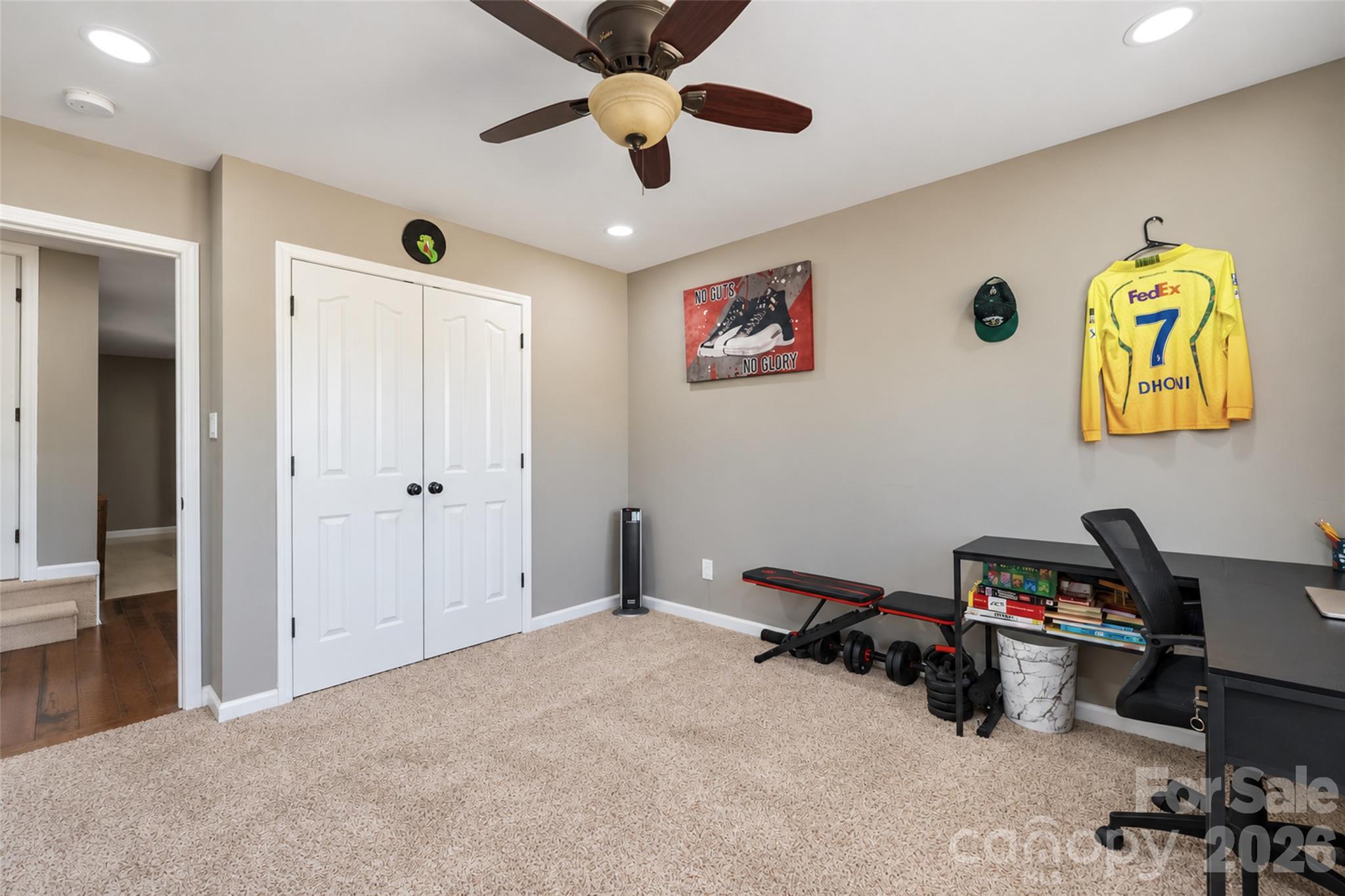 Single Family Residence at 7199 Old Valley Way, Harrisburg, photo 34 of 45