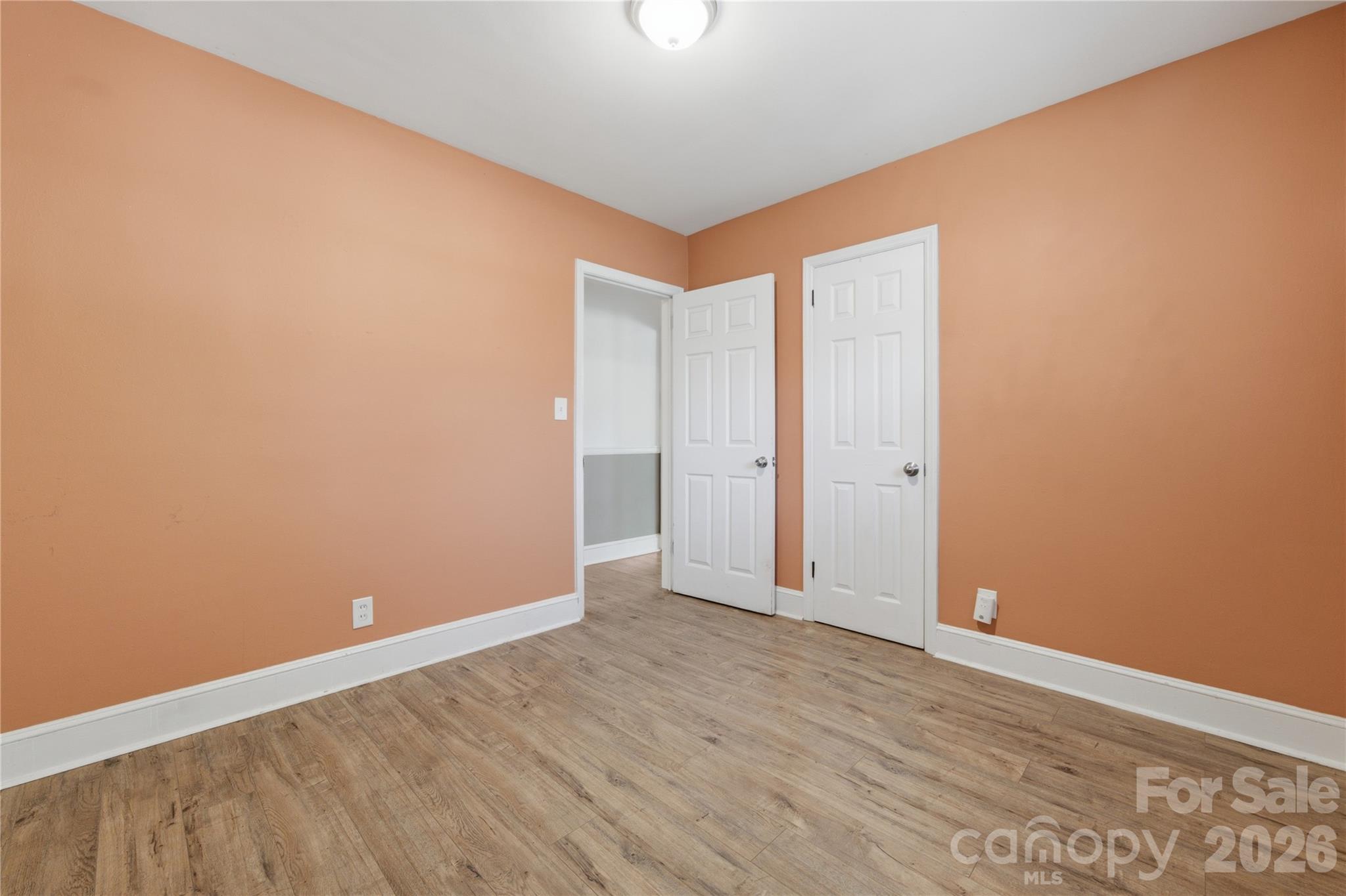Single Family Residence at 3900 Tipperary Place, Charlotte, photo 13 of 26