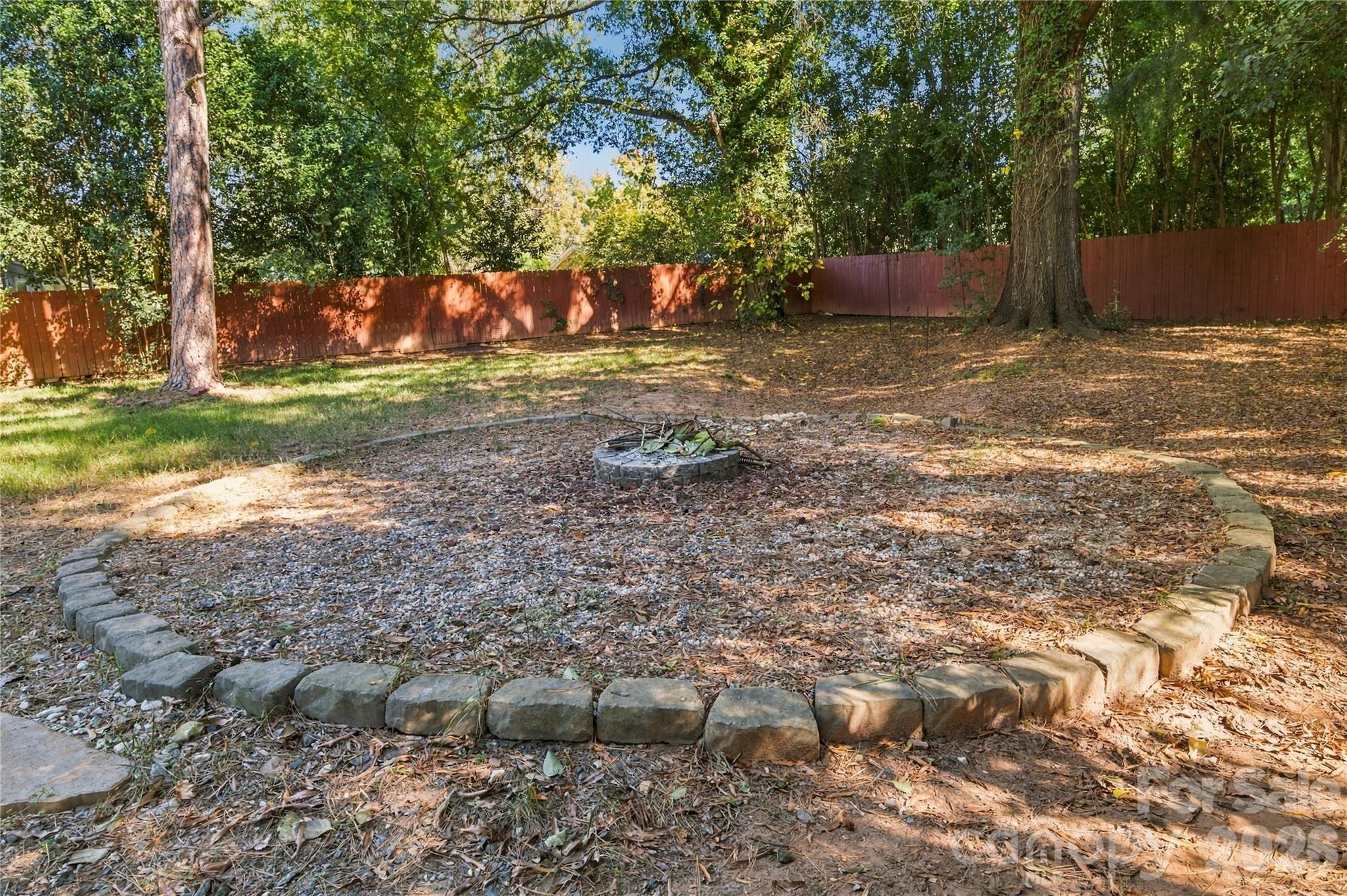 Single Family Residence at 3900 Tipperary Place, Charlotte, photo 23 of 26