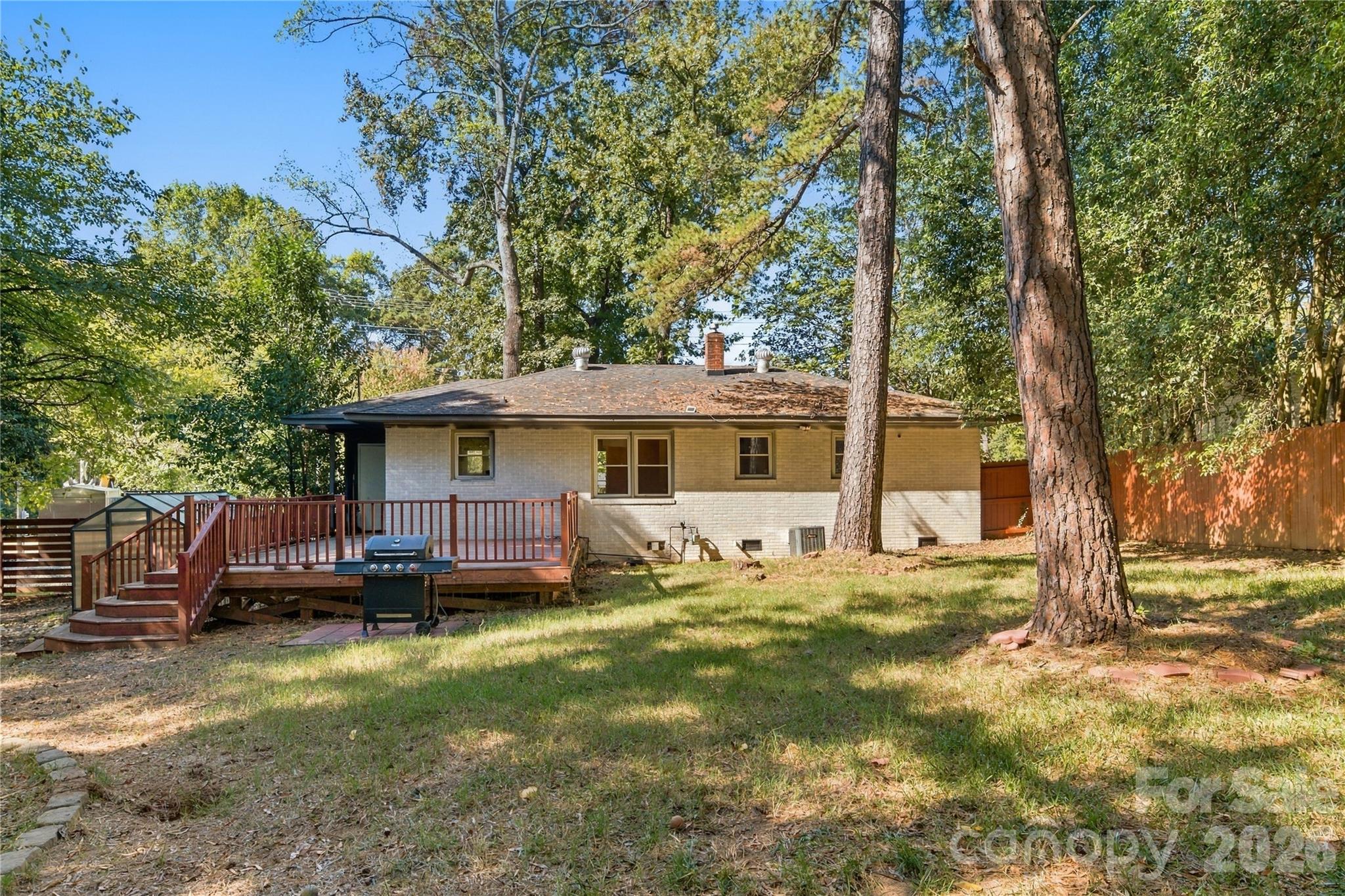 Single Family Residence at 3900 Tipperary Place, Charlotte, photo 26 of 26