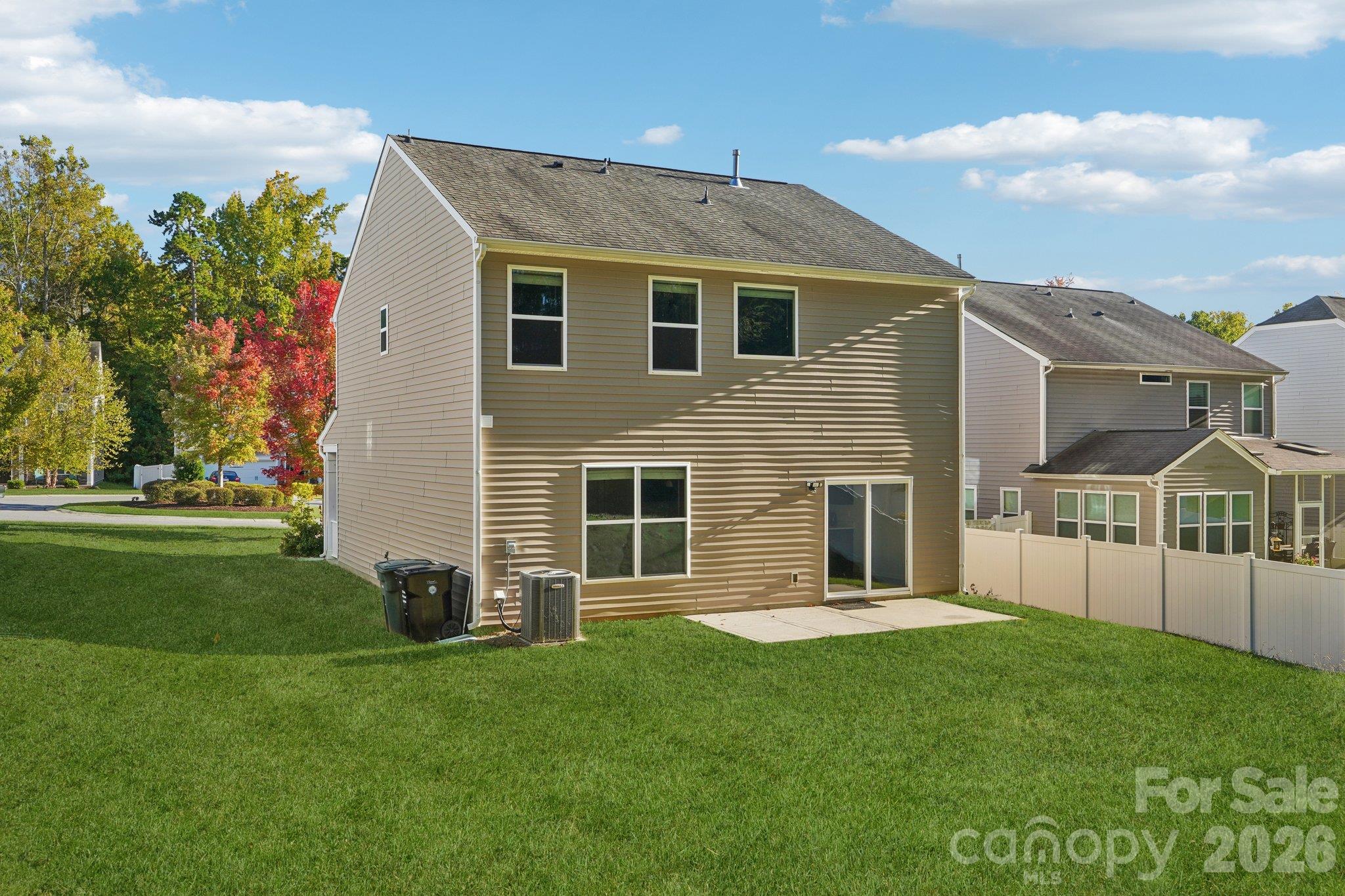 Single Family Residence at 1331 Soothing Court, Concord, photo 26 of 29
