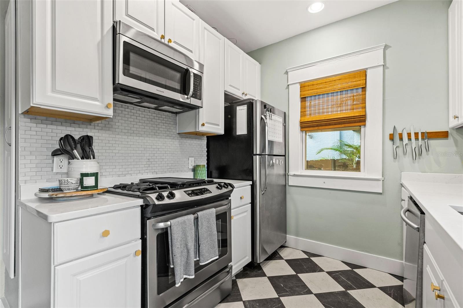 Single Family Residence at 409 S FREMONT AVE, TAMPA, photo 35 of 44