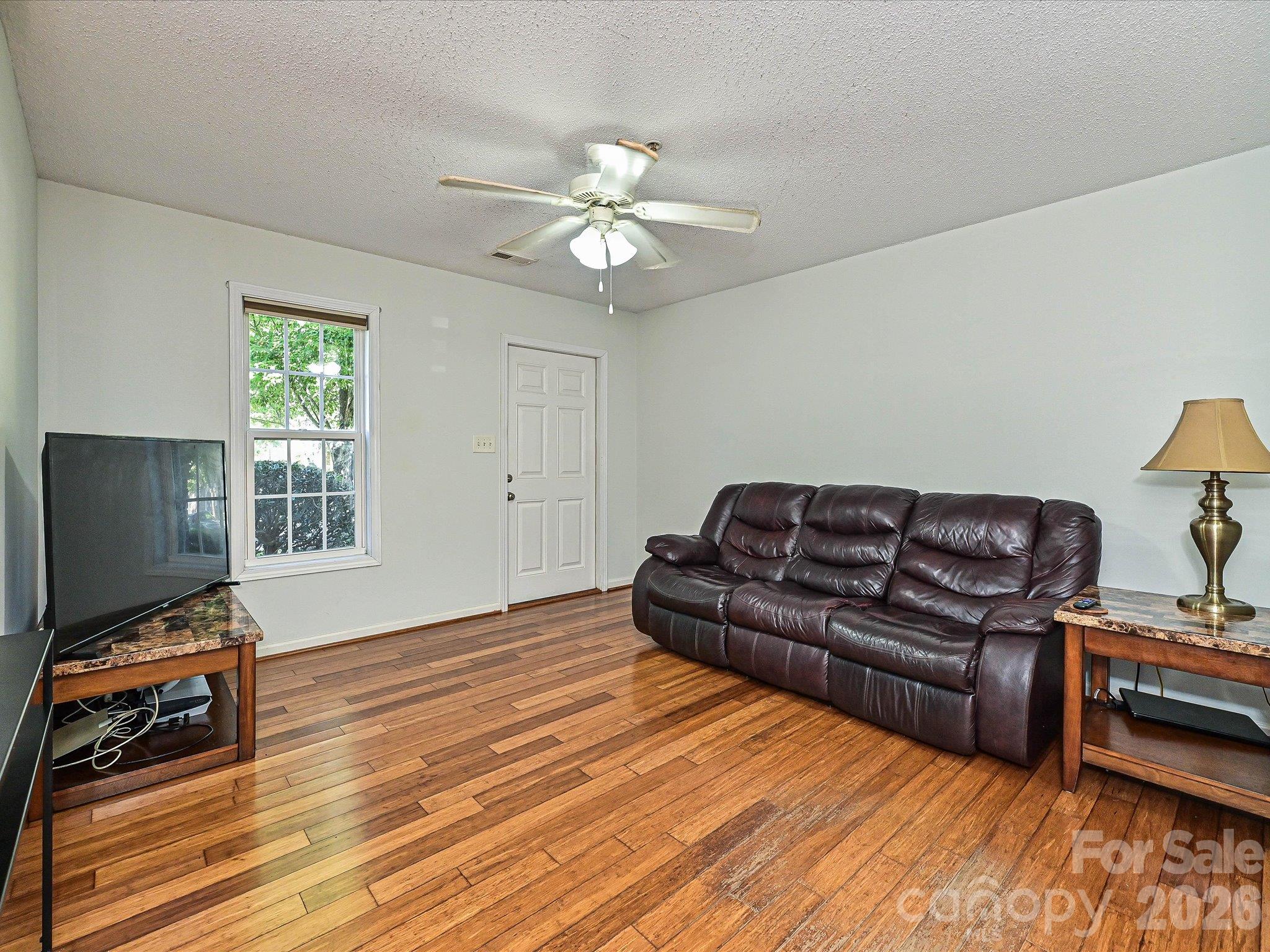 Living room - 110 Steam Engine Drive, Mooresville
