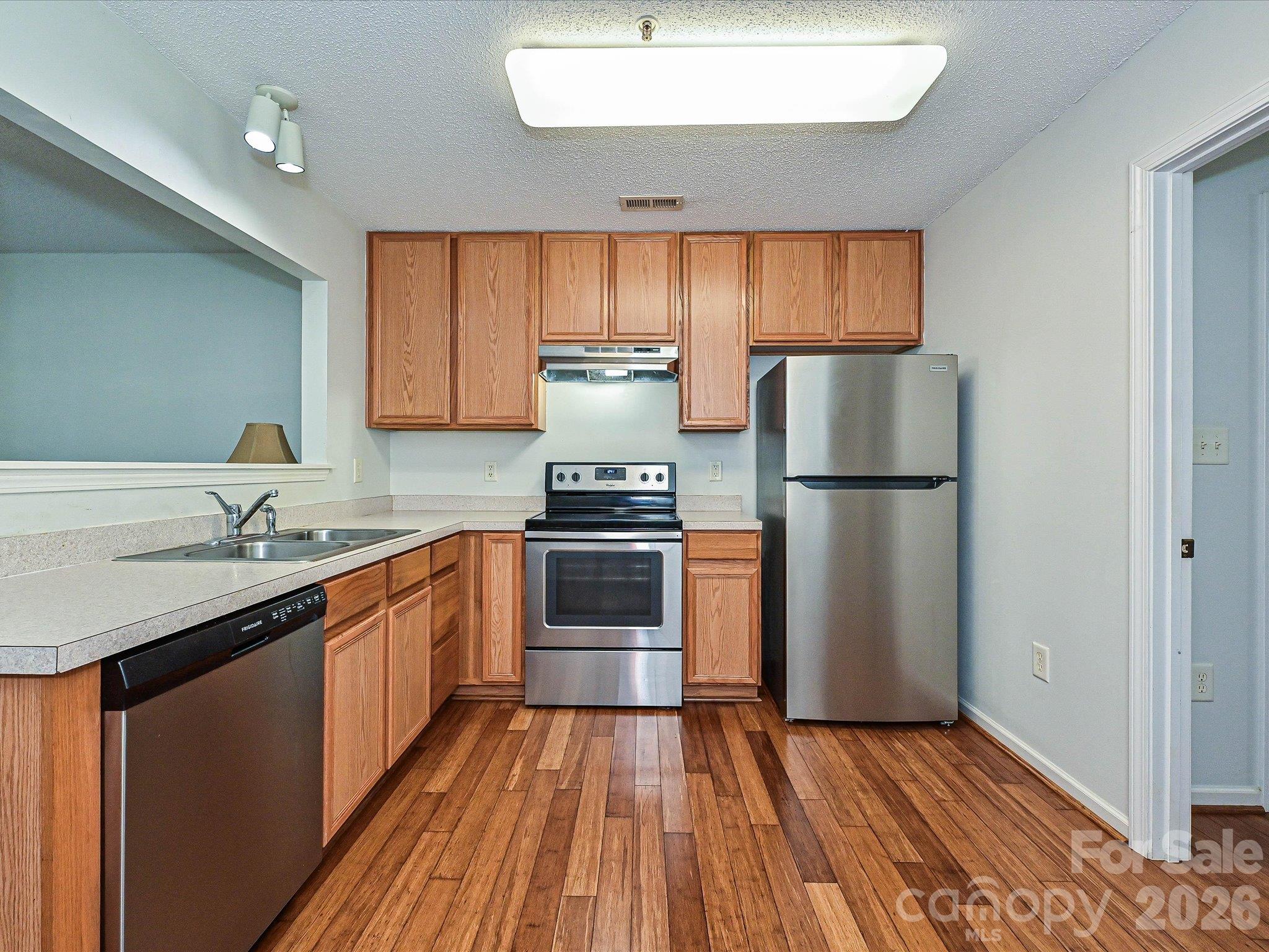 Condominium at 110 Steam Engine Drive, Mooresville, photo 6 of 14