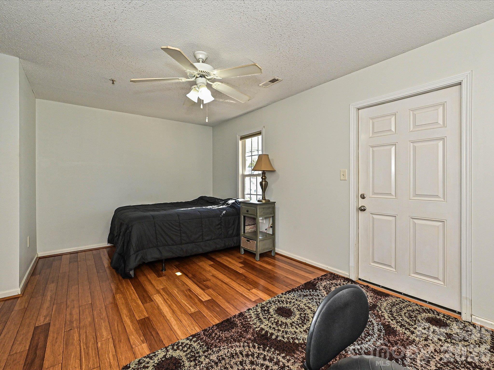 Condominium at 110 Steam Engine Drive, Mooresville, photo 10 of 14