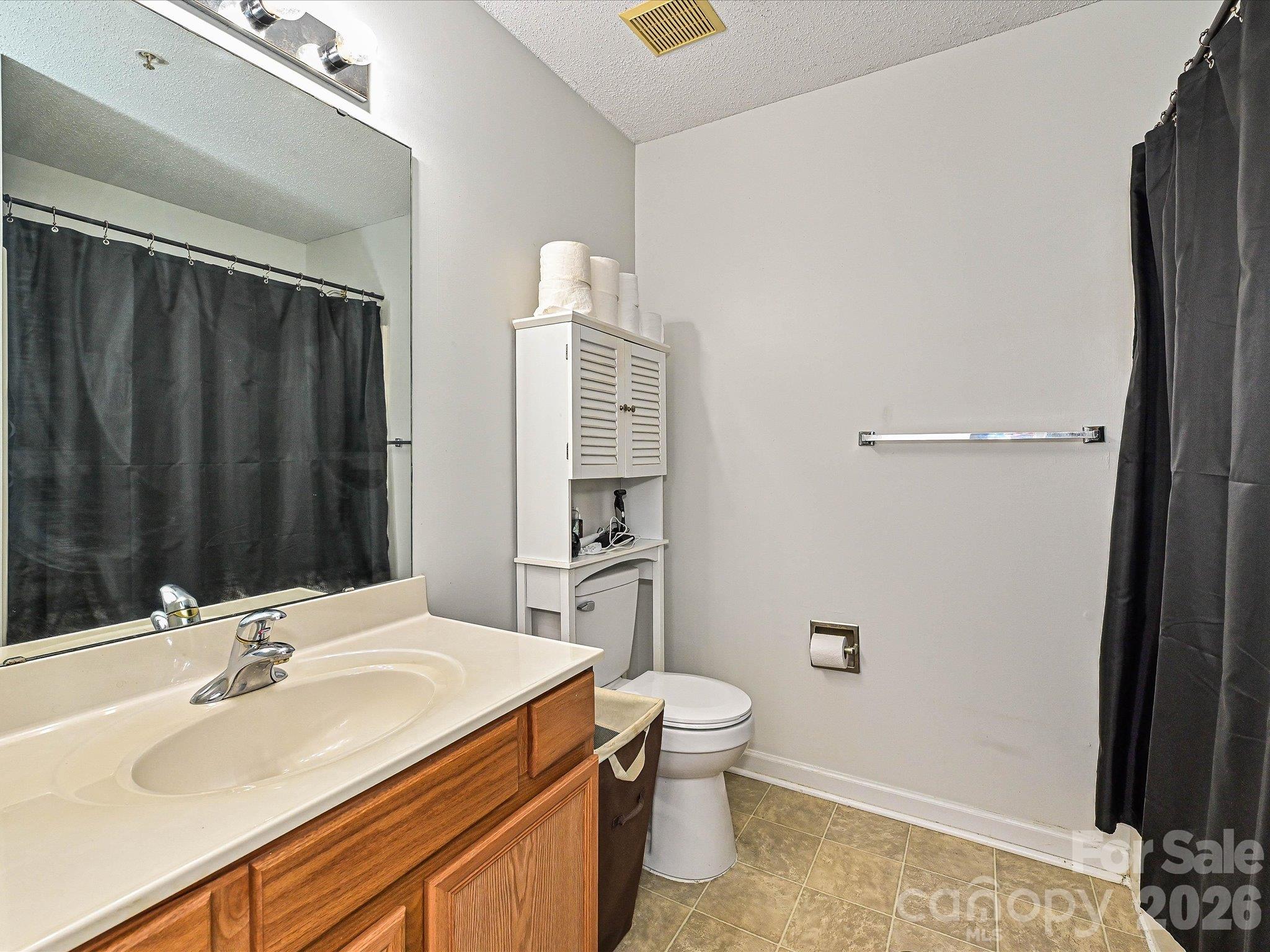 Condominium at 110 Steam Engine Drive, Mooresville, photo 11 of 14