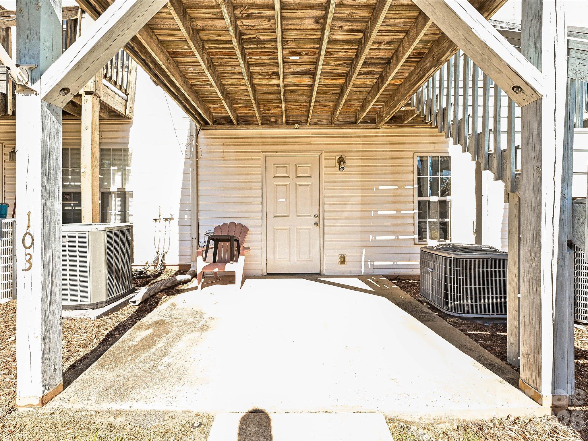 Rear entry - 110 Steam Engine Drive, Mooresville