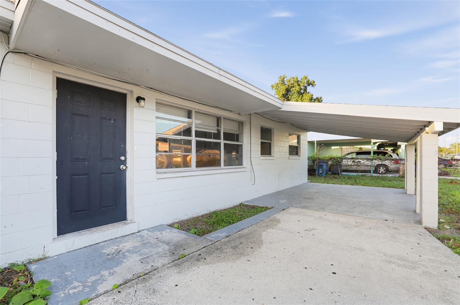 Single Family Residence at 7201 KINGSTON DR, TAMPA, photo 4 of 31