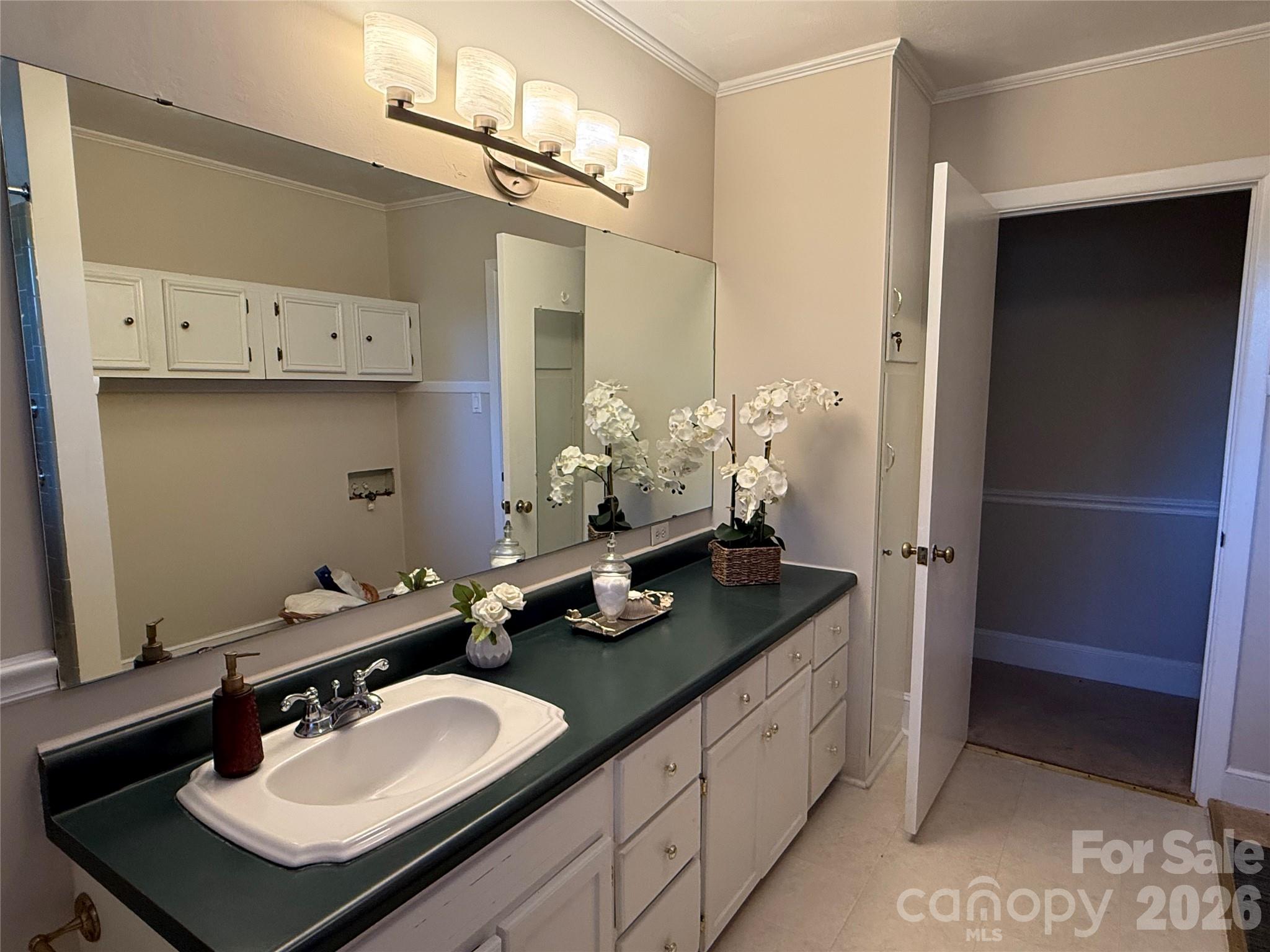 Single Family Residence at 2019 Carol Drive, Gastonia, photo 25 of 36