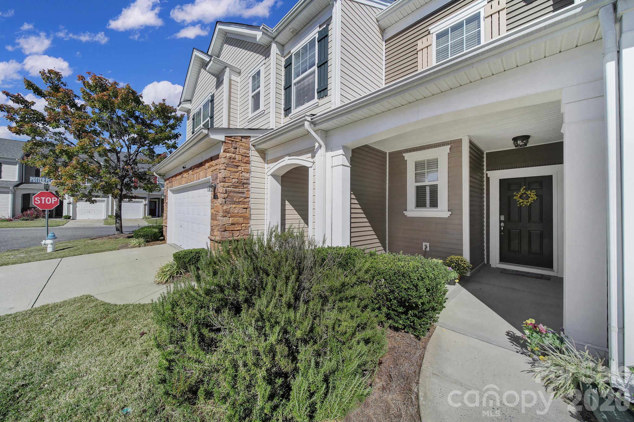 Townhouse at 156 Council House Road, Fort Mill, photo 3 of 26