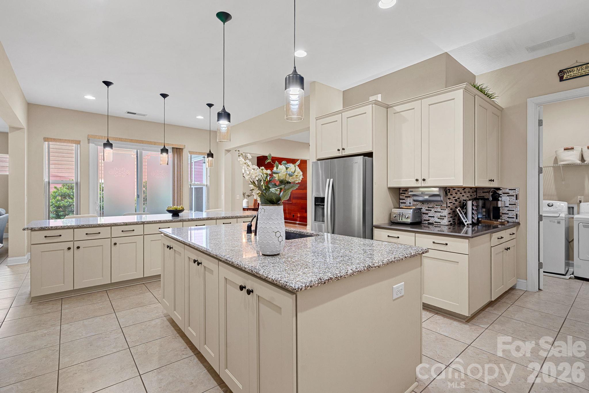 Single Family Residence at 432 Granite Lake Court, Denver, photo 14 of 48