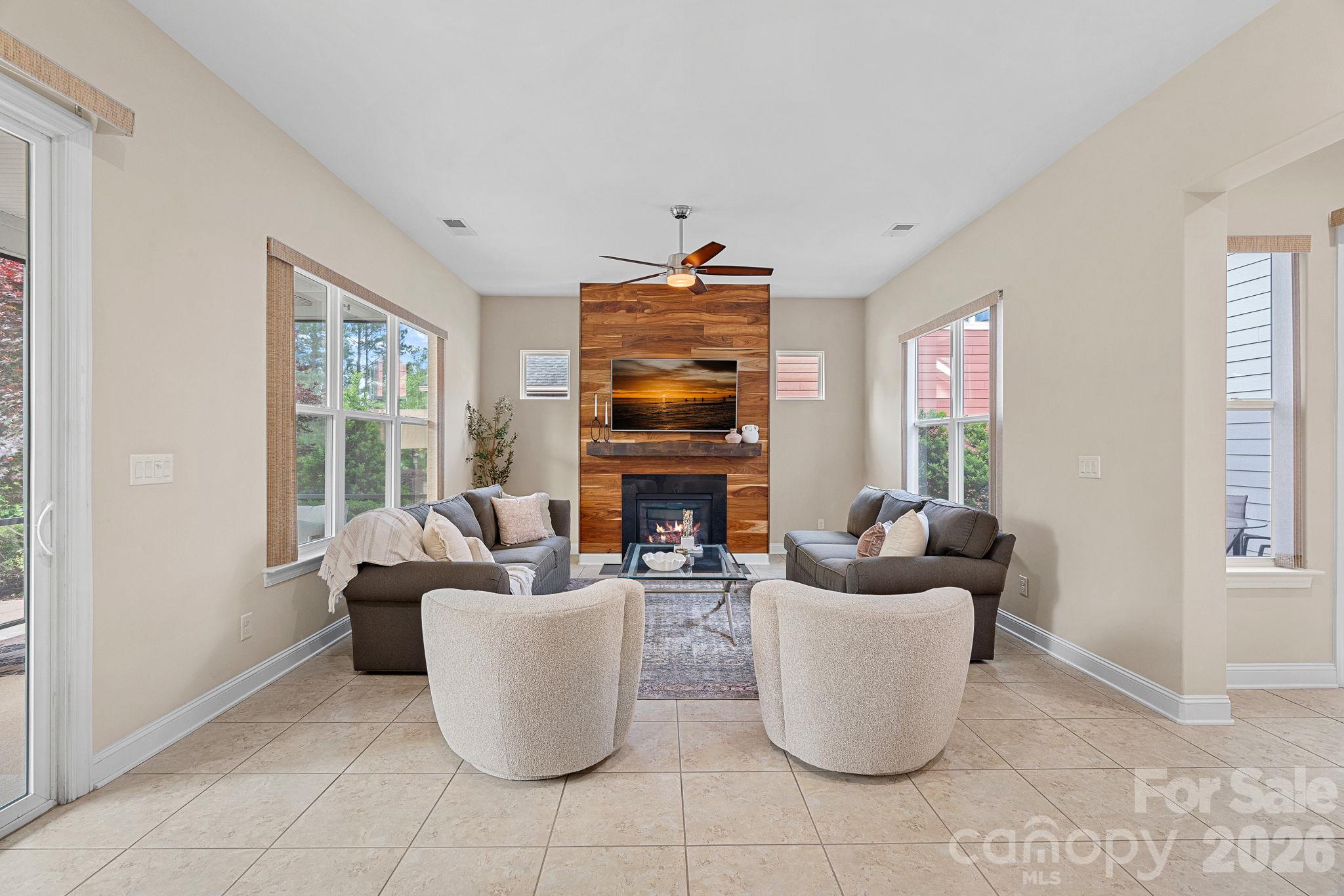 Single Family Residence at 432 Granite Lake Court, Denver, photo 18 of 48
