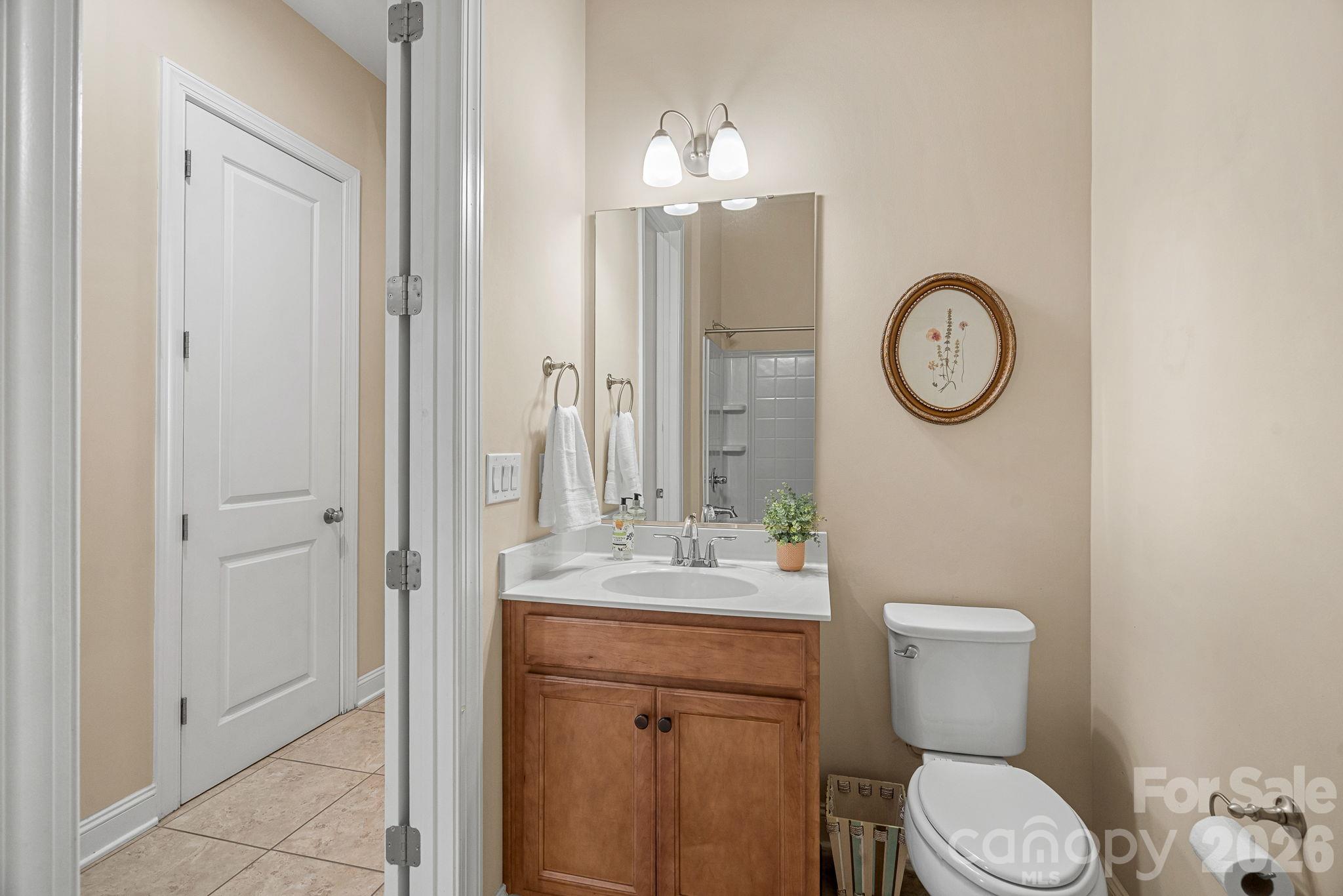Single Family Residence at 432 Granite Lake Court, Denver, photo 27 of 48