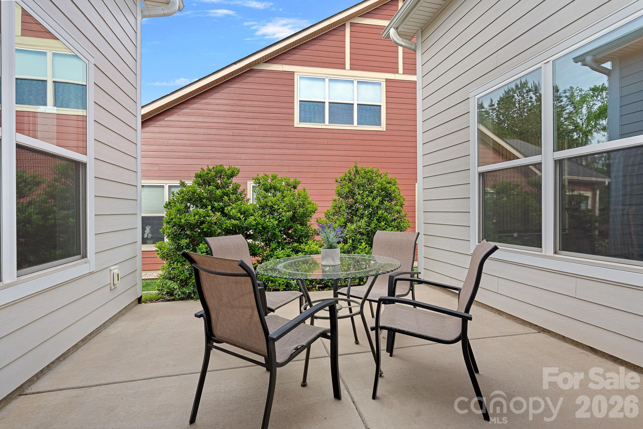 Single Family Residence at 432 Granite Lake Court, Denver, photo 40 of 48