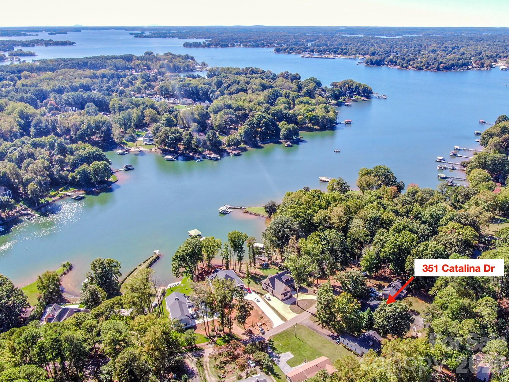 Across the street from Lake Norman! - 351 Catalina Drive, Mooresville