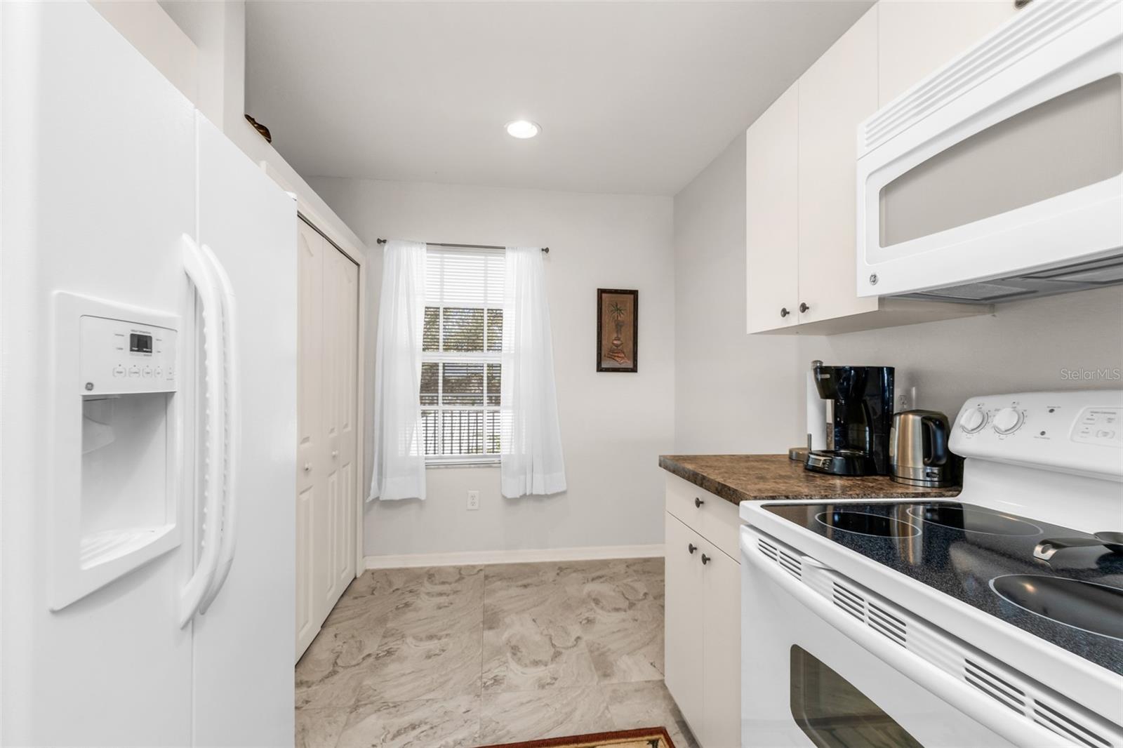 Kitchen - Breakfast Nook - 1479 SAN CRISTOBAL AVE #2202, PUNTA GORDA