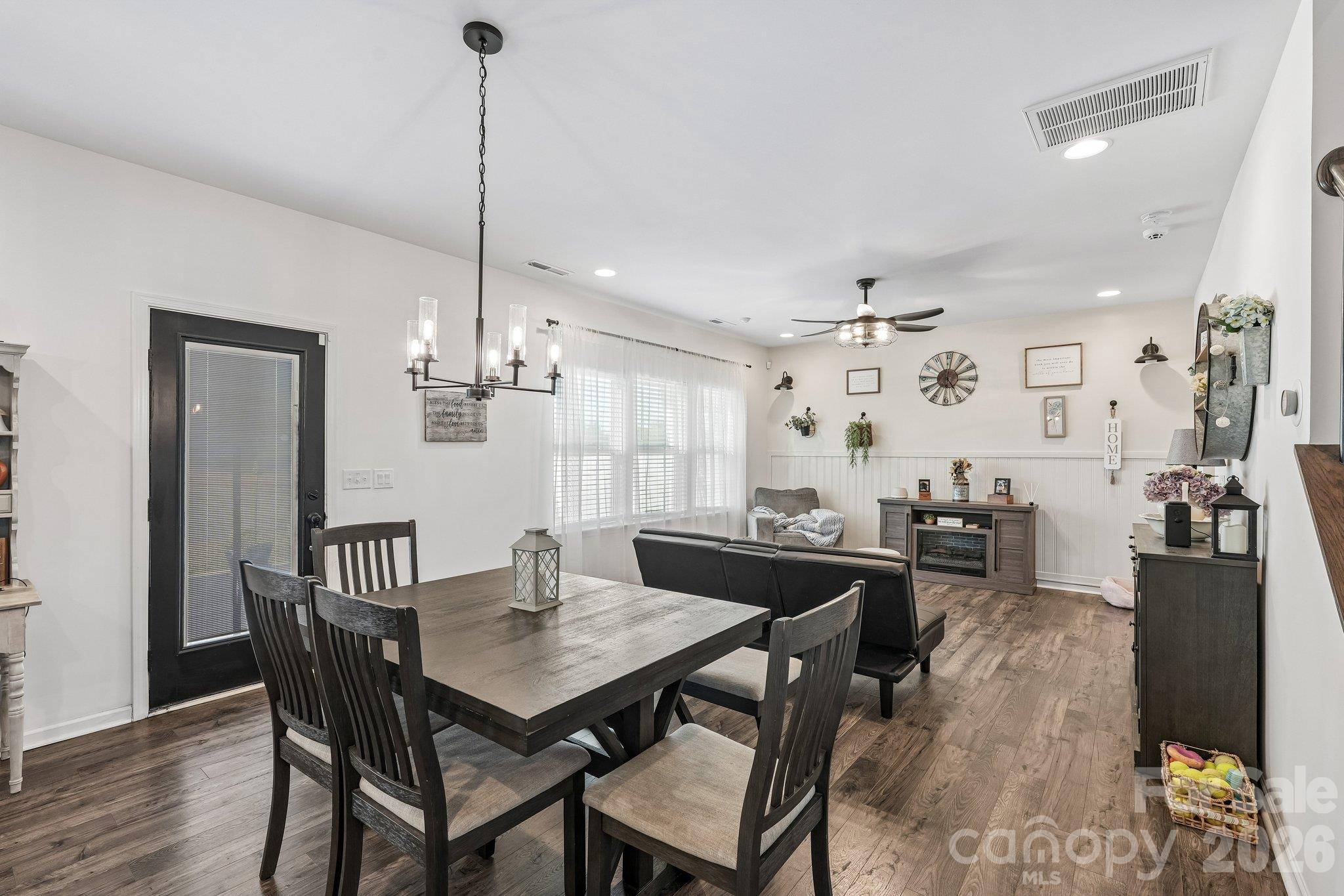 Single Family Residence at 1832 Ashley Lynn Court, Stanfield, photo 14 of 44