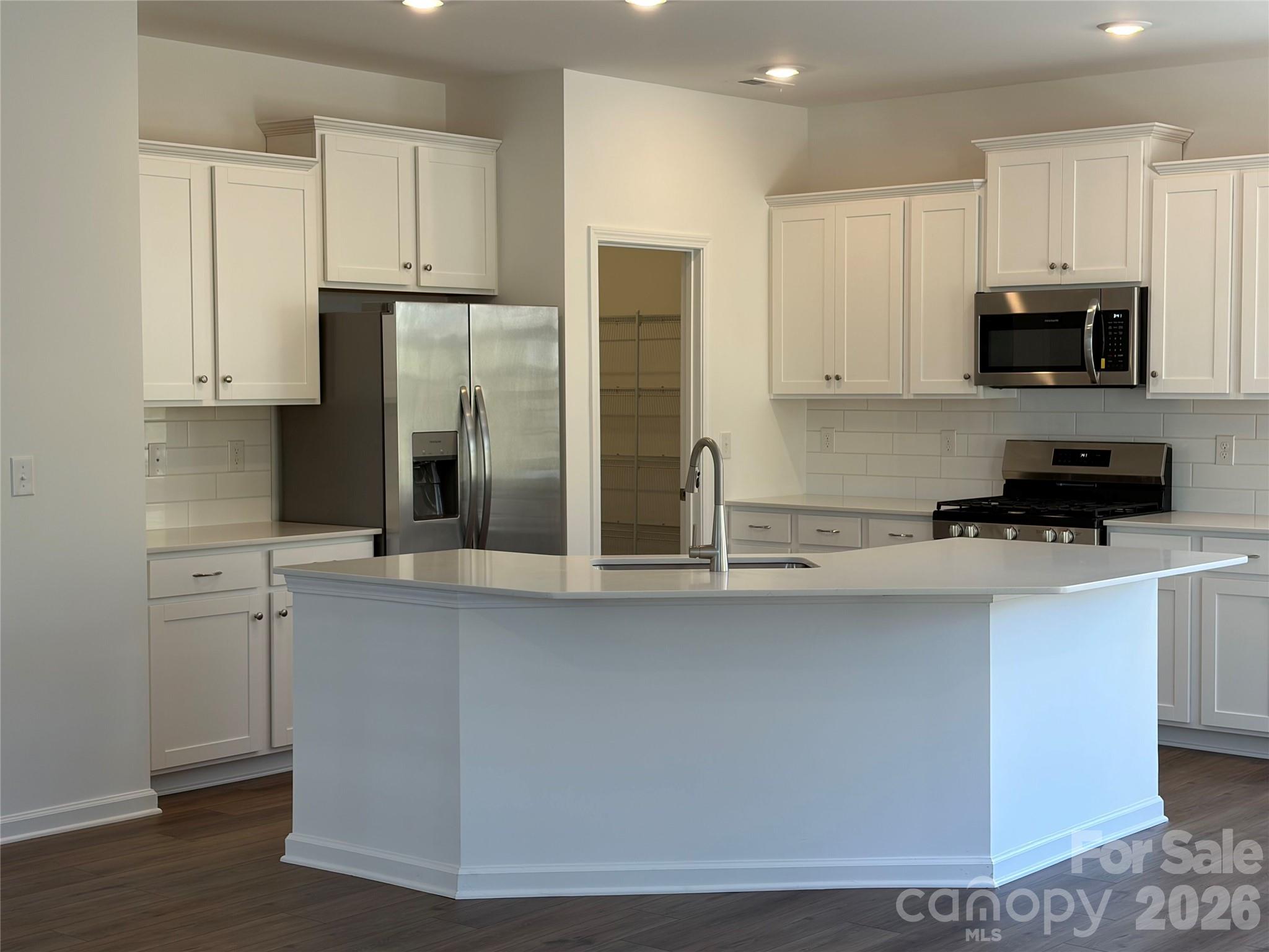 Single Family Residence at 1540 Swallow Tail Drive, Belmont, photo 8 of 33