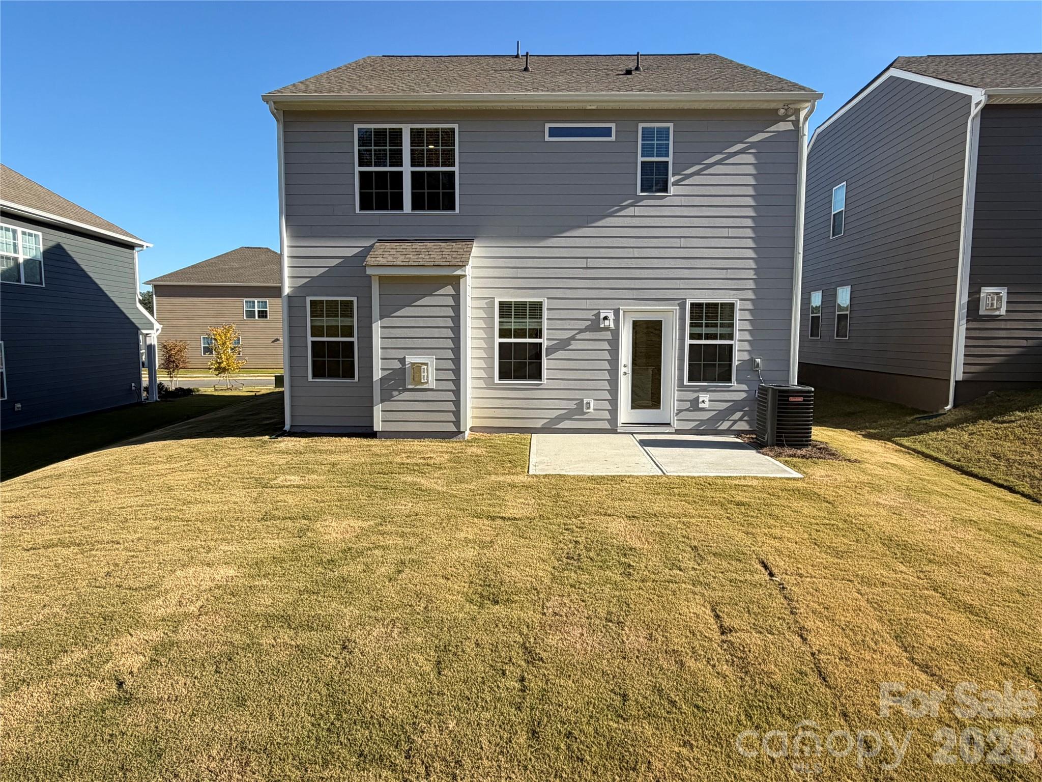 Single Family Residence at 1540 Swallow Tail Drive, Belmont, photo 10 of 33