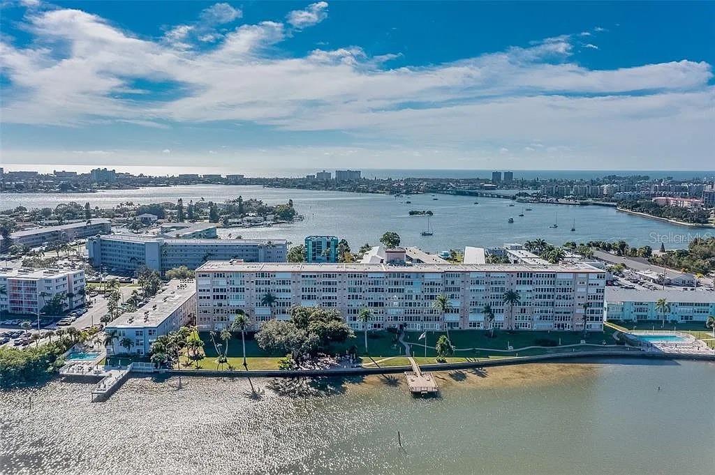 1847 SHORE DR S #216