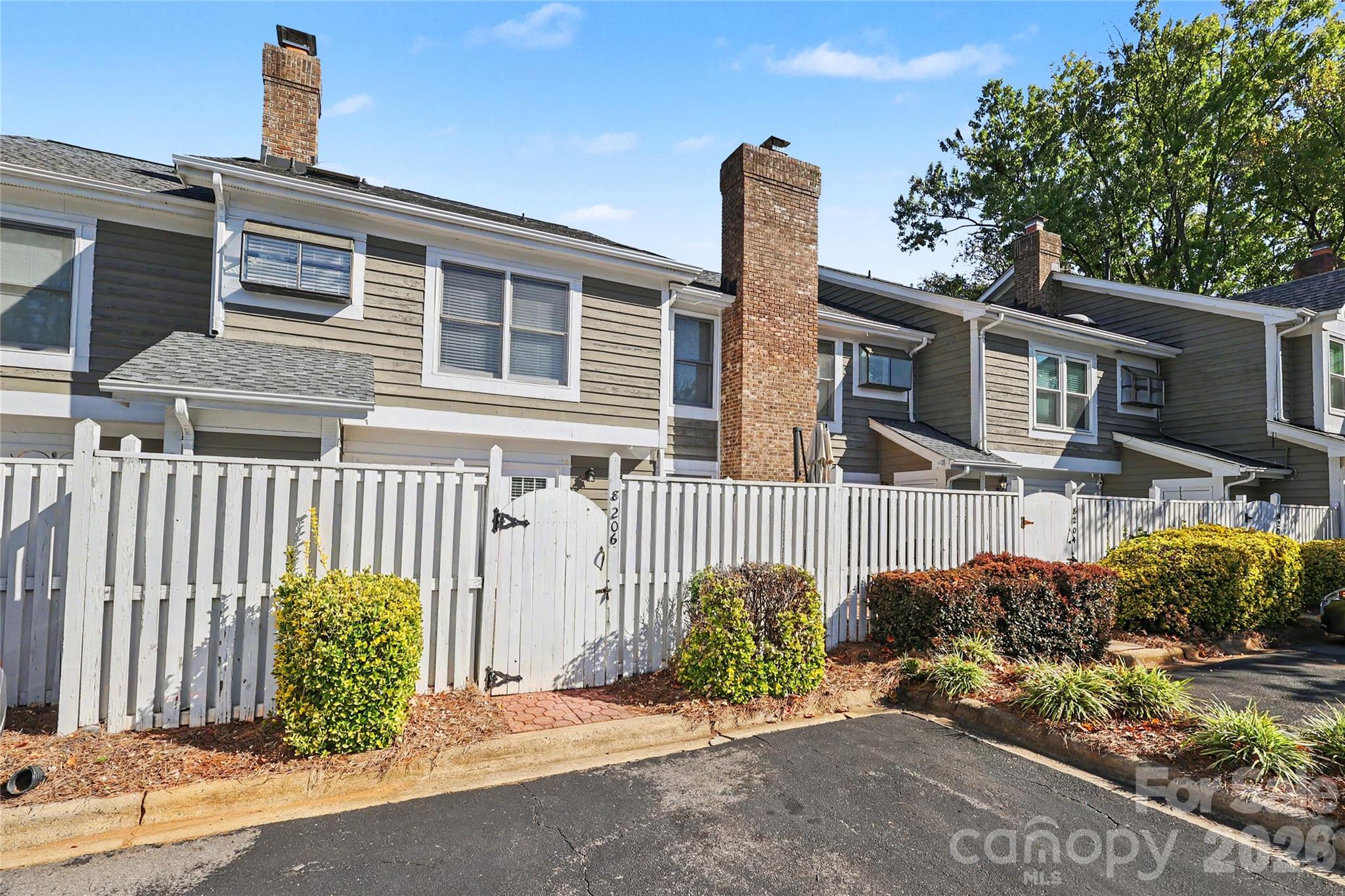 Condominium at 8206 Legare Court, Charlotte, photo 4 of 48