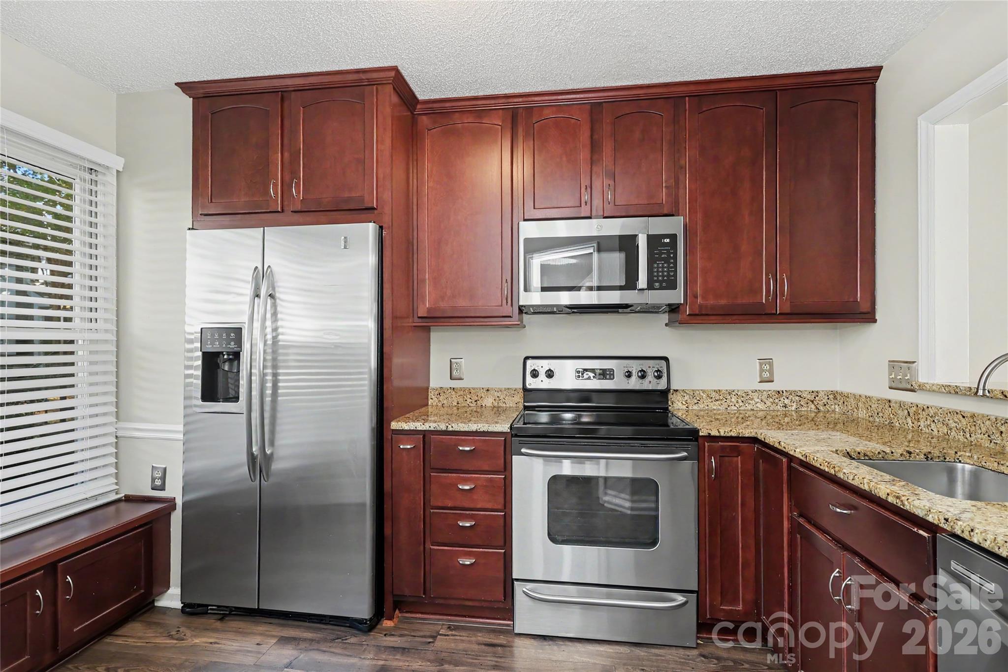 Condominium at 8206 Legare Court, Charlotte, photo 10 of 48
