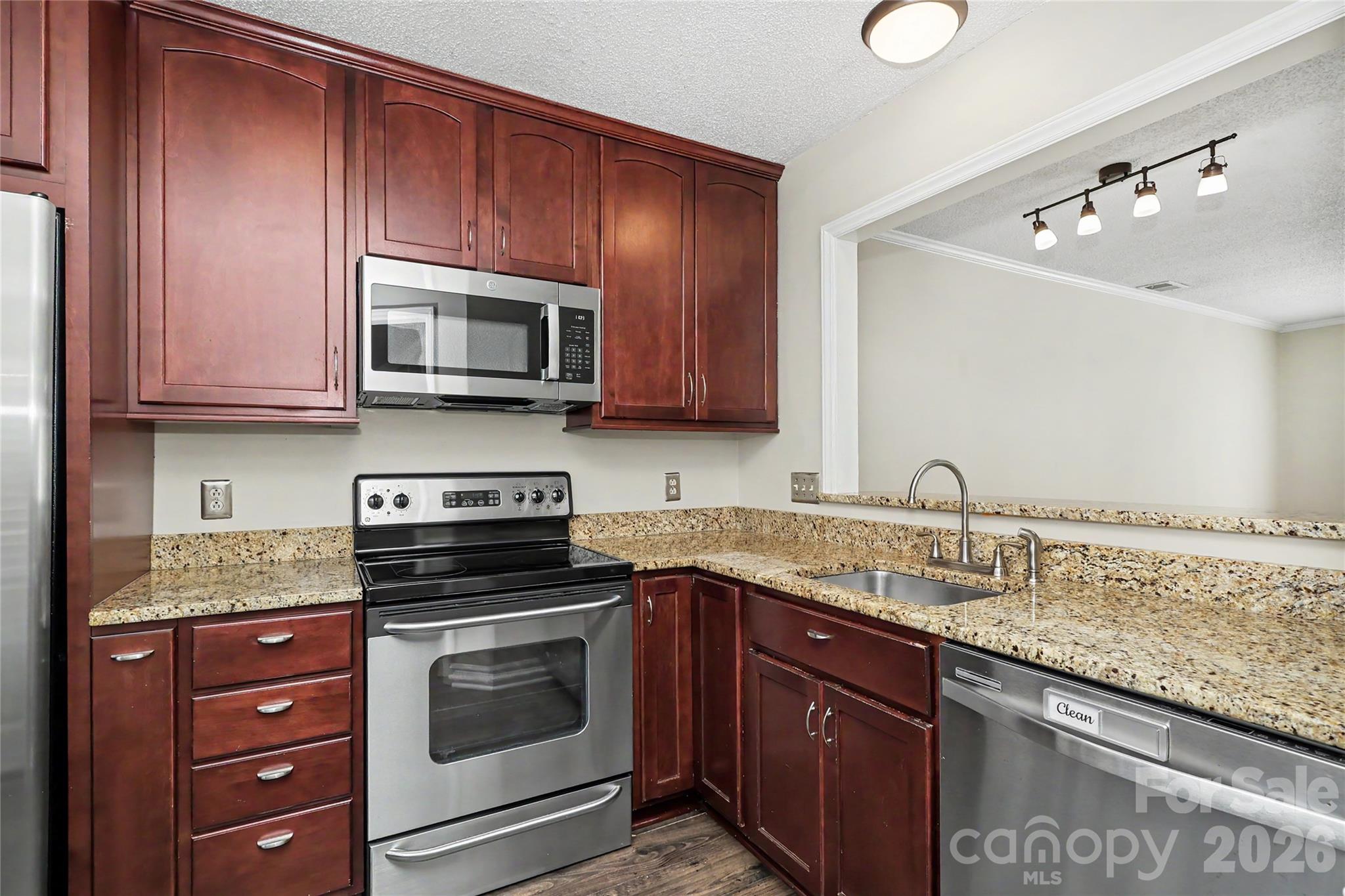 Condominium at 8206 Legare Court, Charlotte, photo 13 of 48
