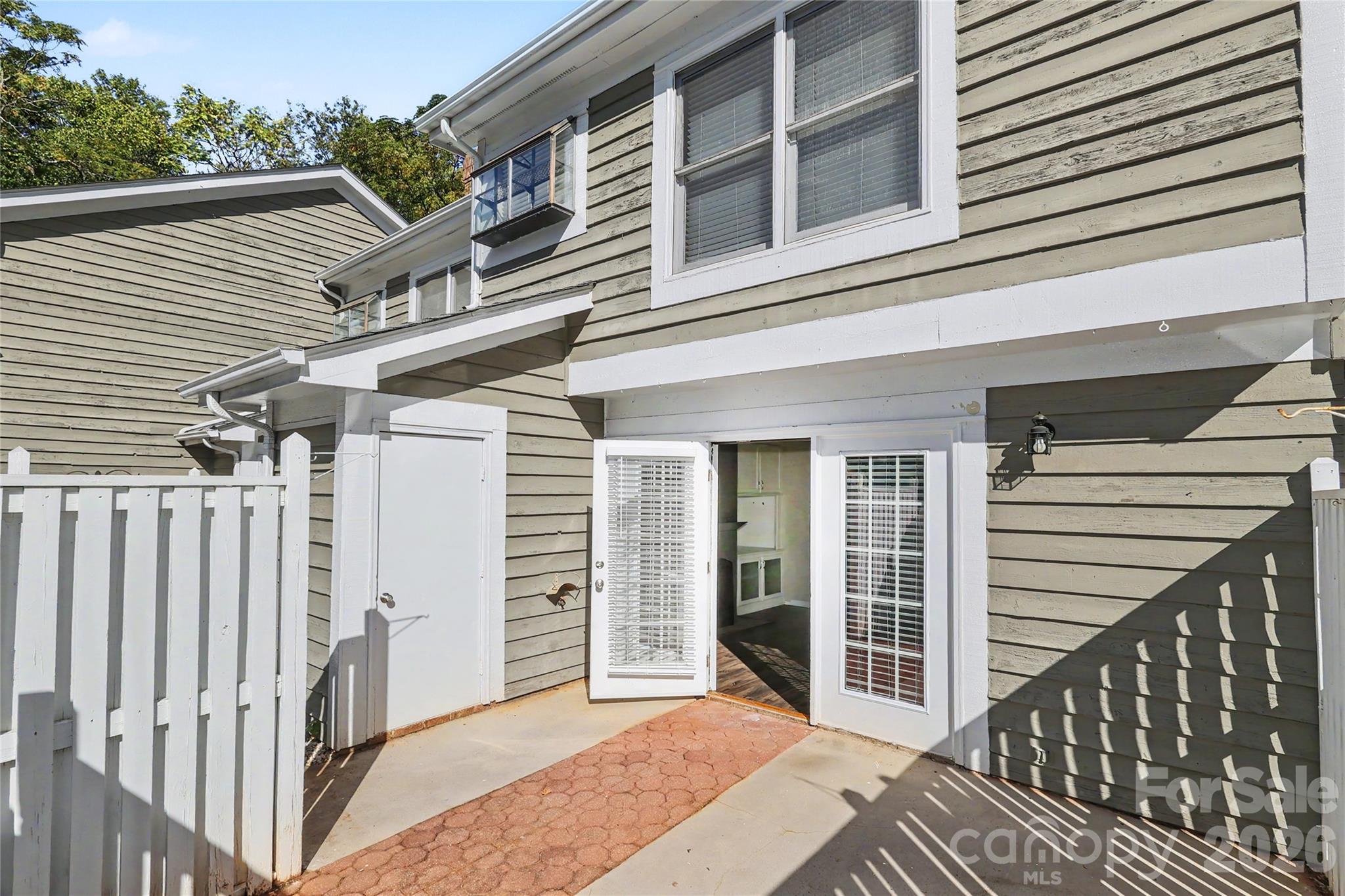 Condominium at 8206 Legare Court, Charlotte, photo 44 of 48