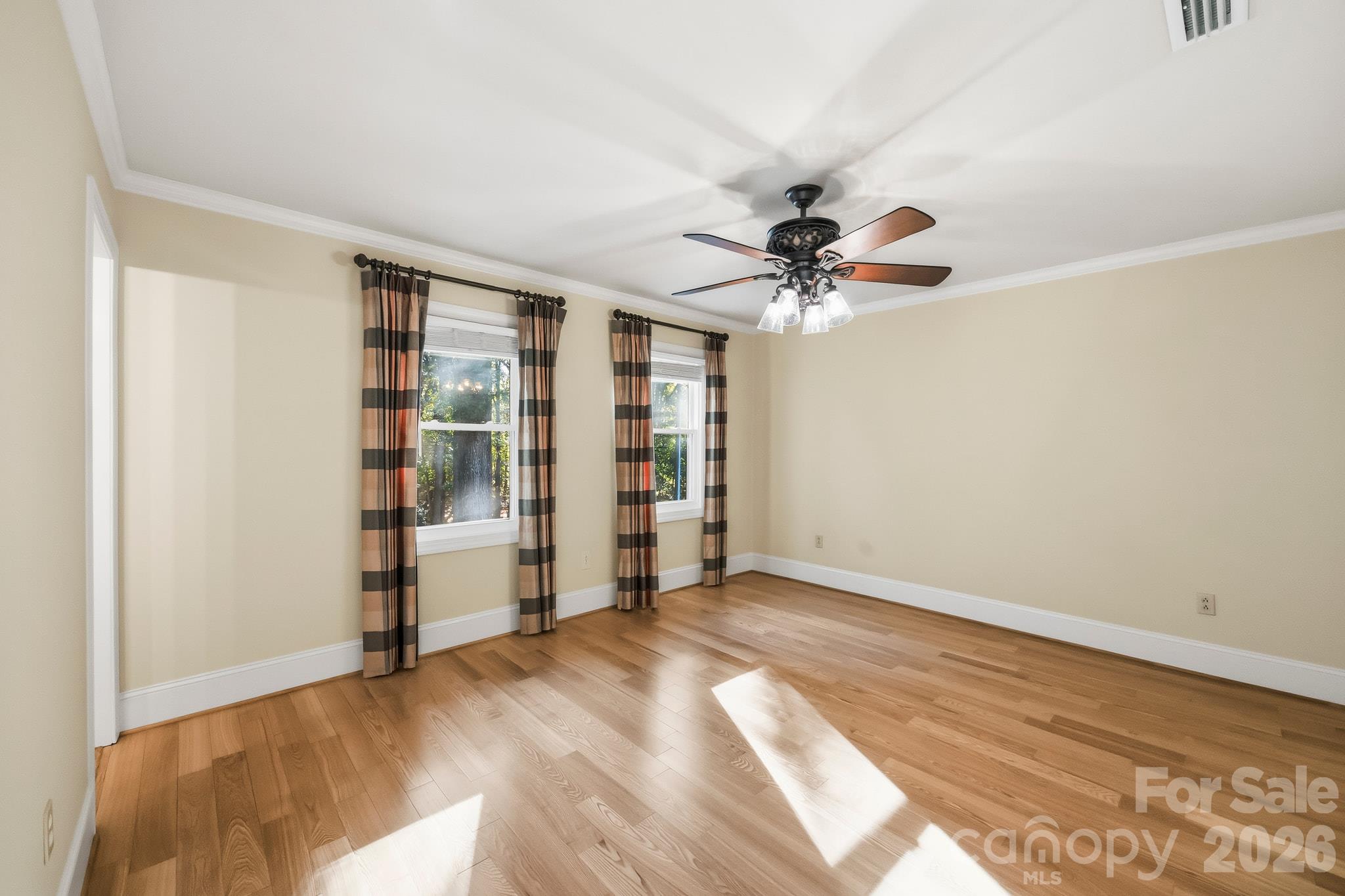Single Family Residence at 405 Hillcrest Drive, Harrisburg, photo 22 of 48
