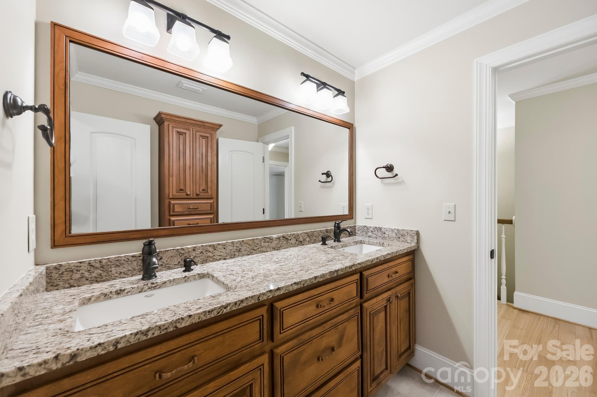 Single Family Residence at 405 Hillcrest Drive, Harrisburg, photo 34 of 48
